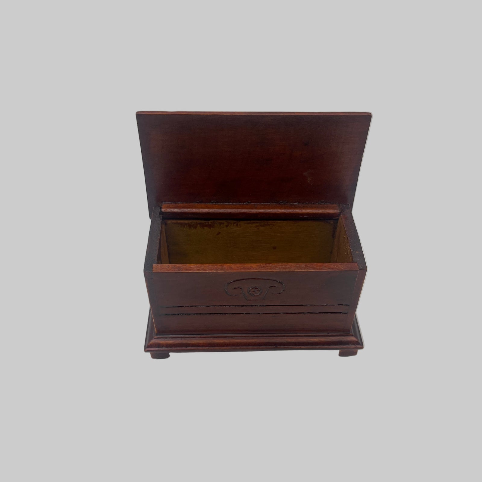 dolls house storage chest