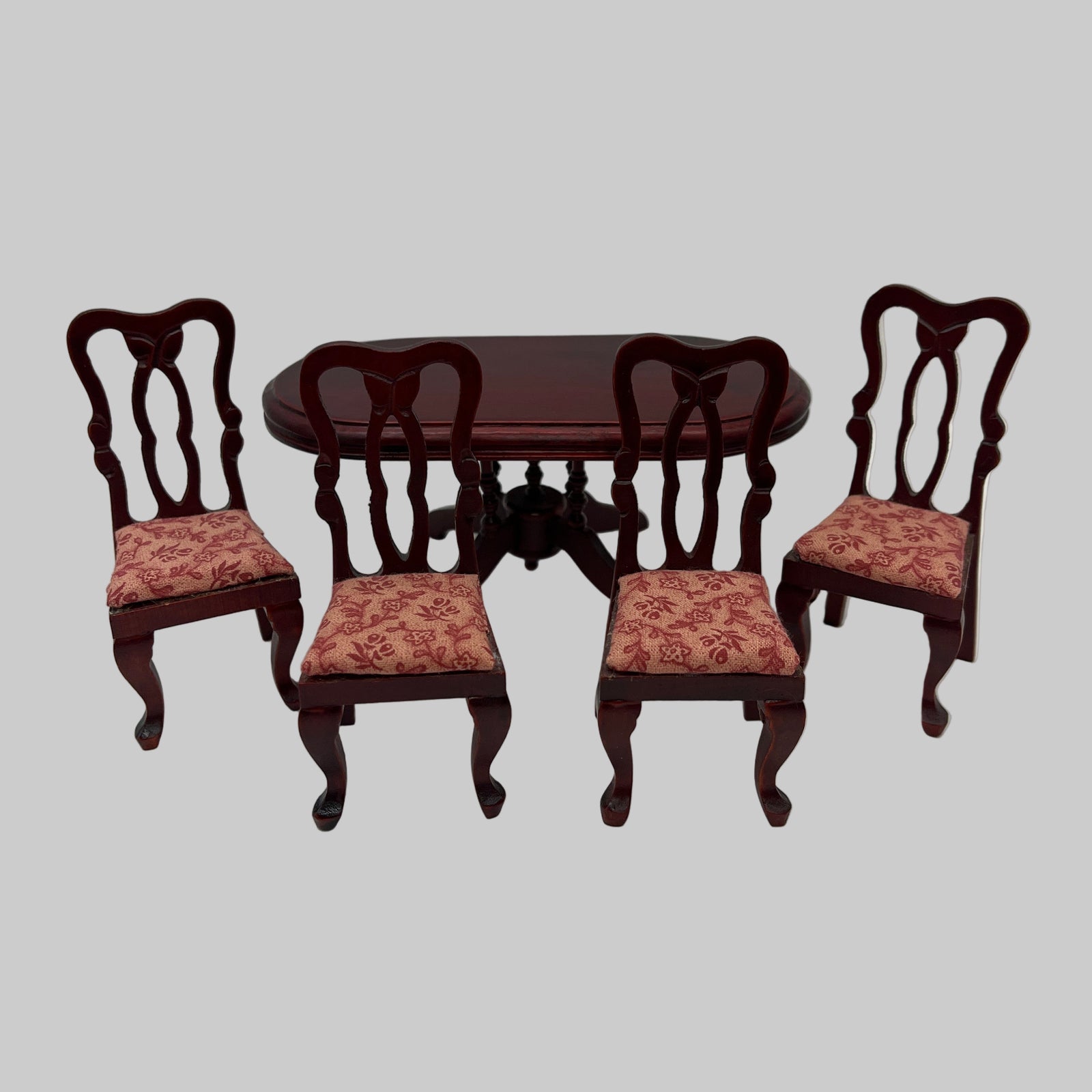 Dolls house dining table and chairs