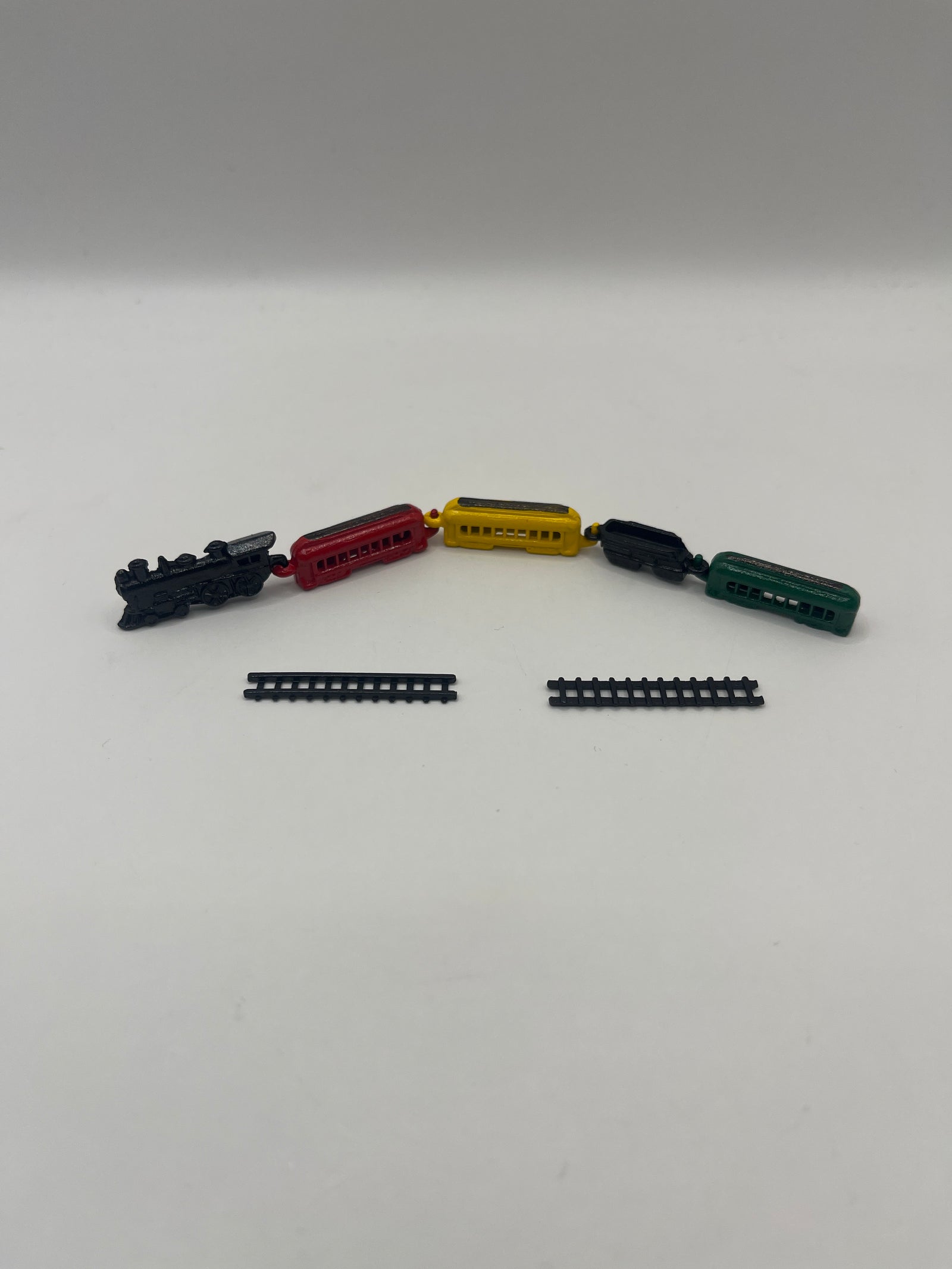 D528 - Metal toy train