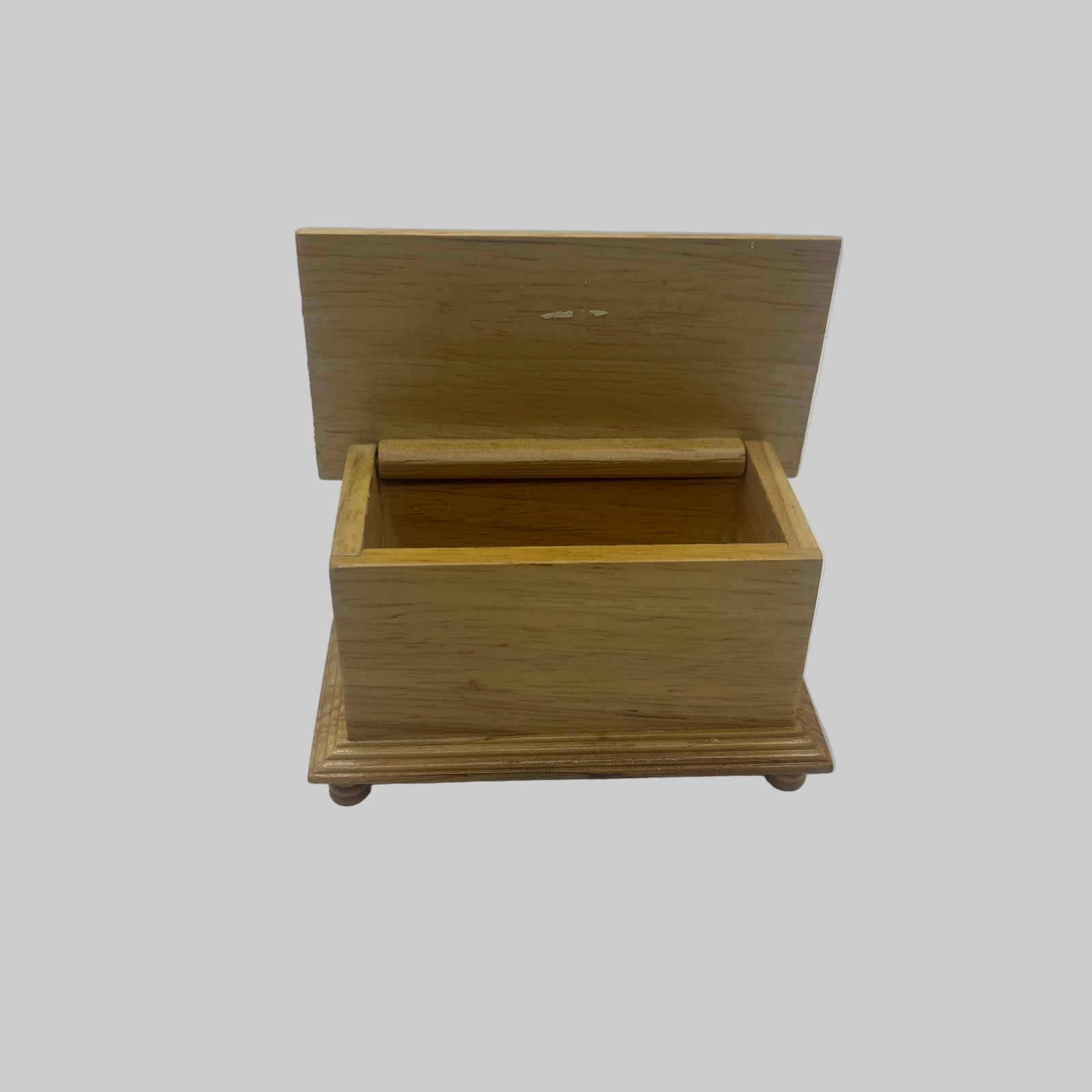 Dolls house storage chest