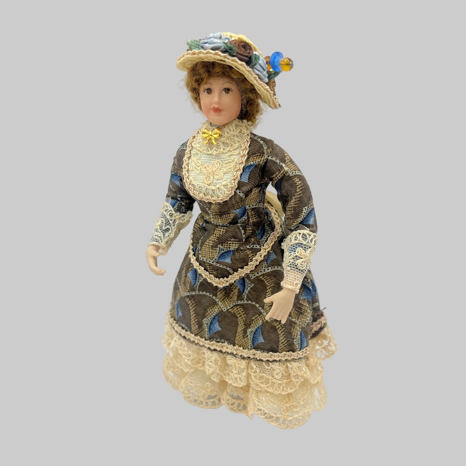 Dolls house artisan lady doll