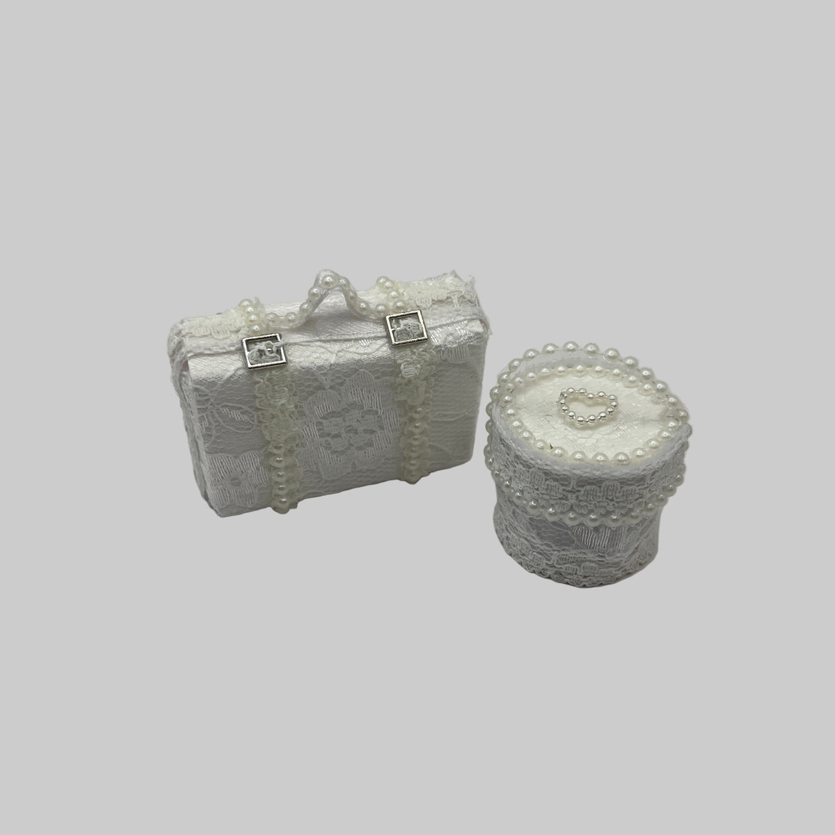 dolls house suitcase and vanity case