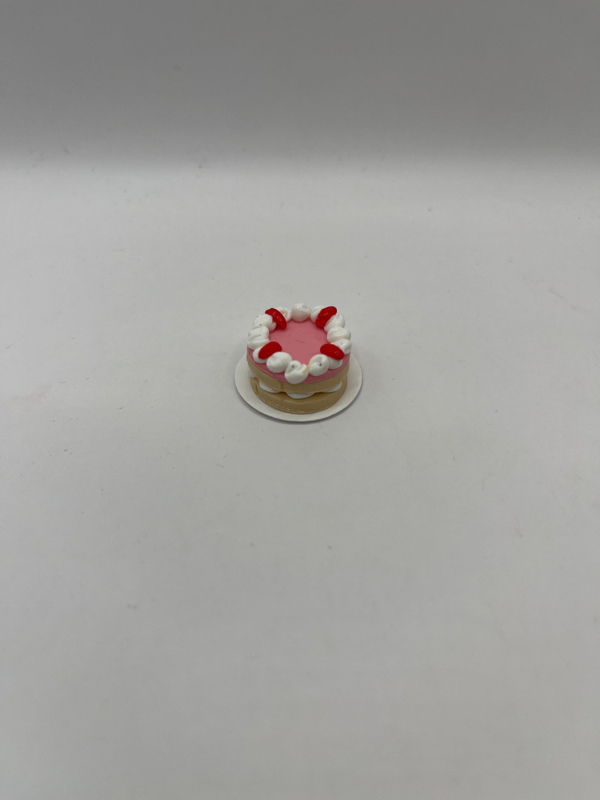 D1973 - Strawberry gateau