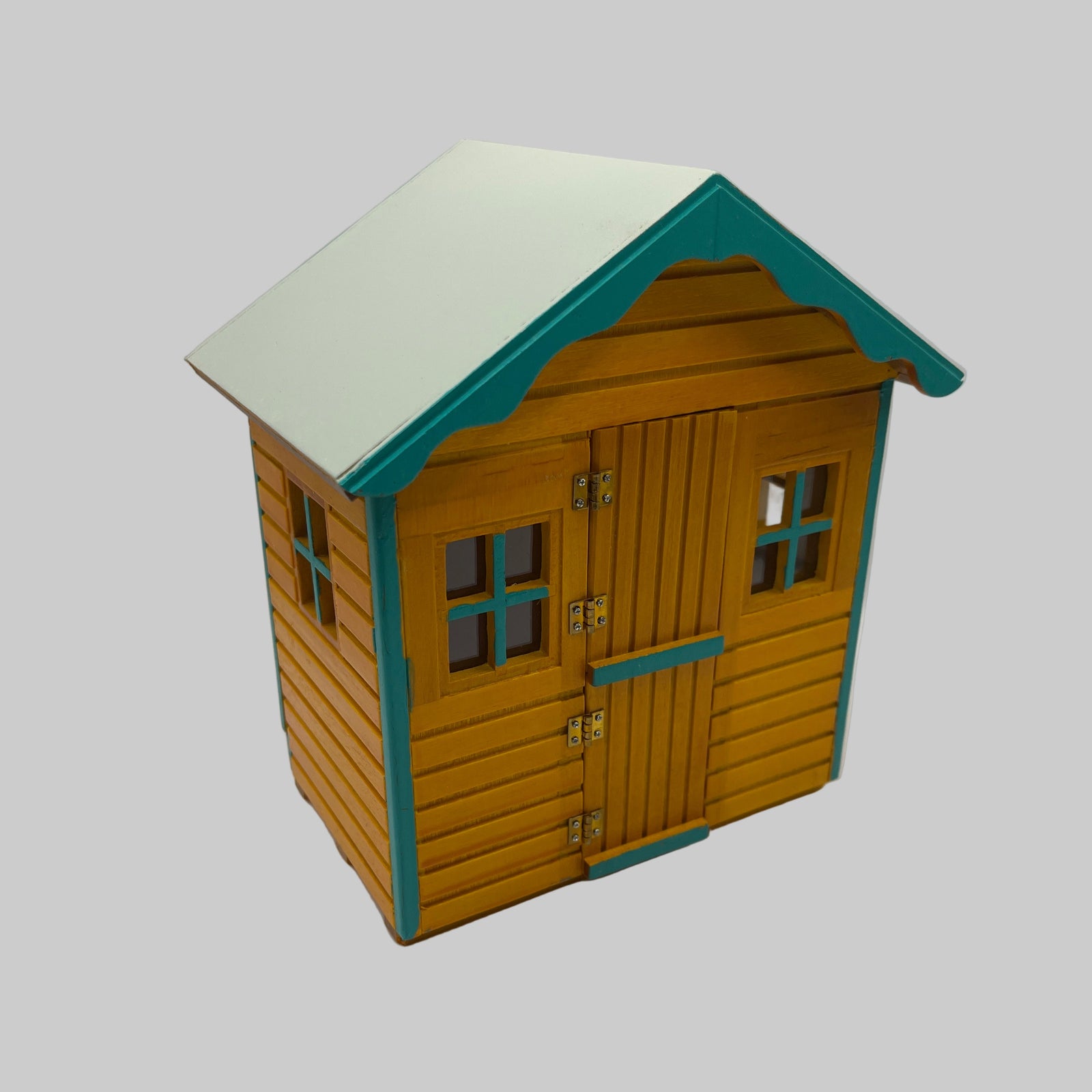 DH521 - Childs play house or garden shed