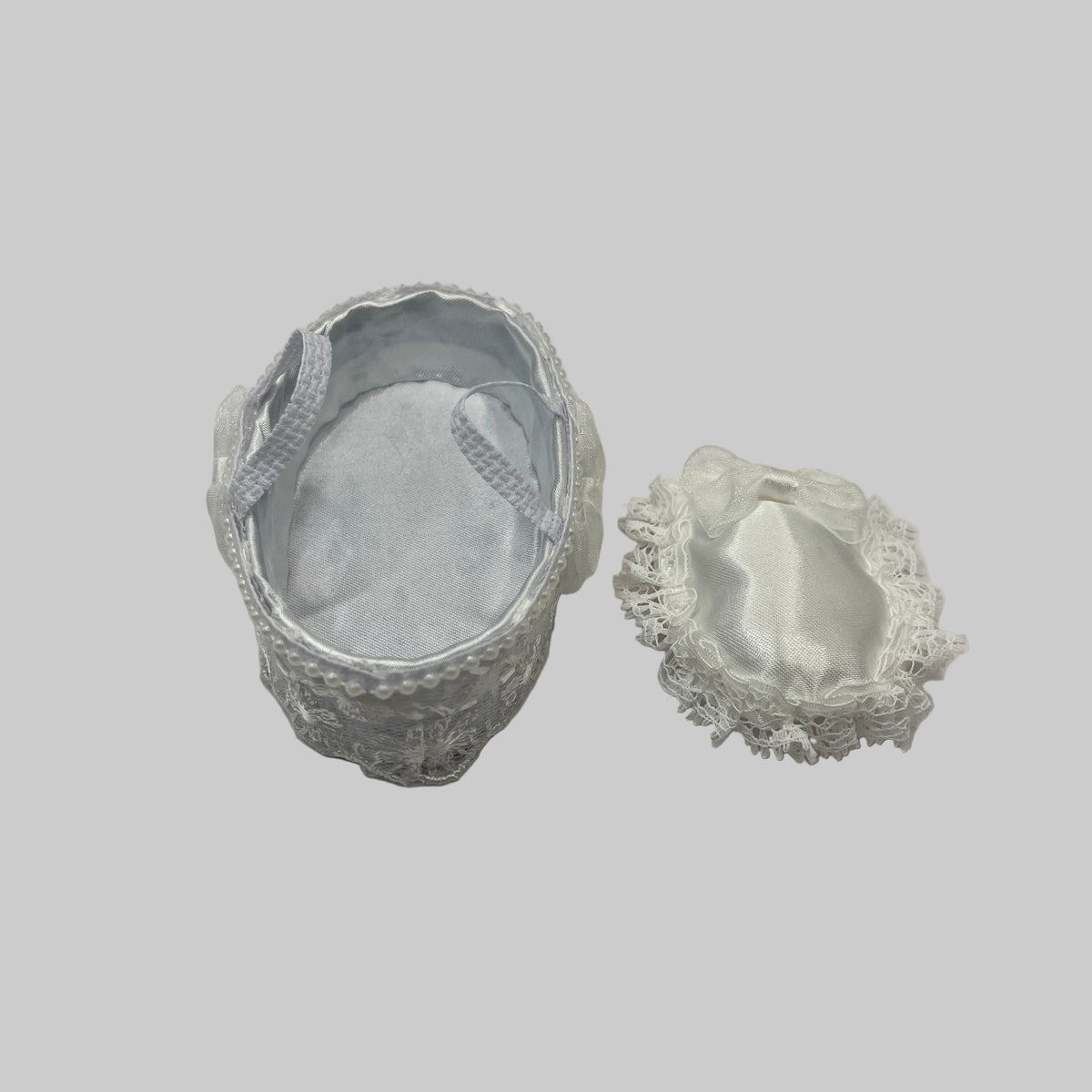 dolls house moses basket