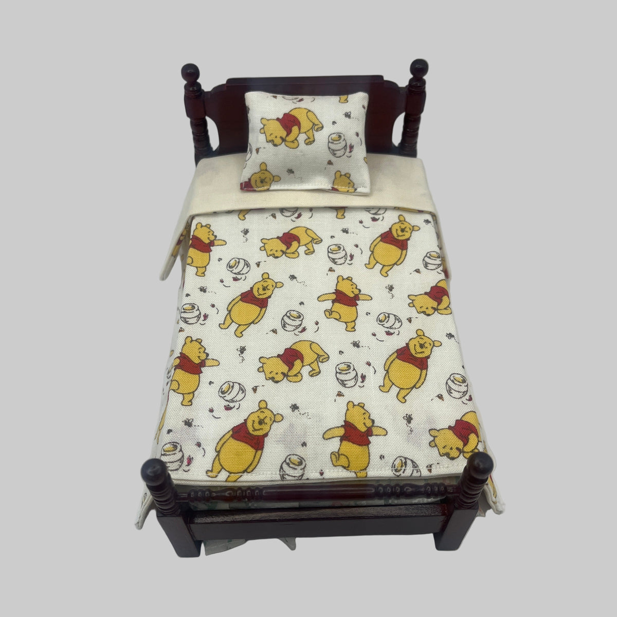 Winnie the Pooh dolls house bedding set