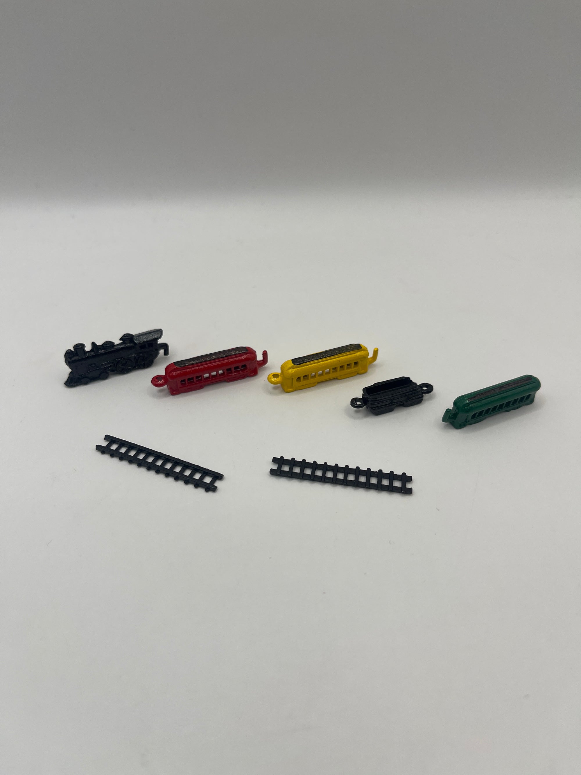 D528 - Metal toy train