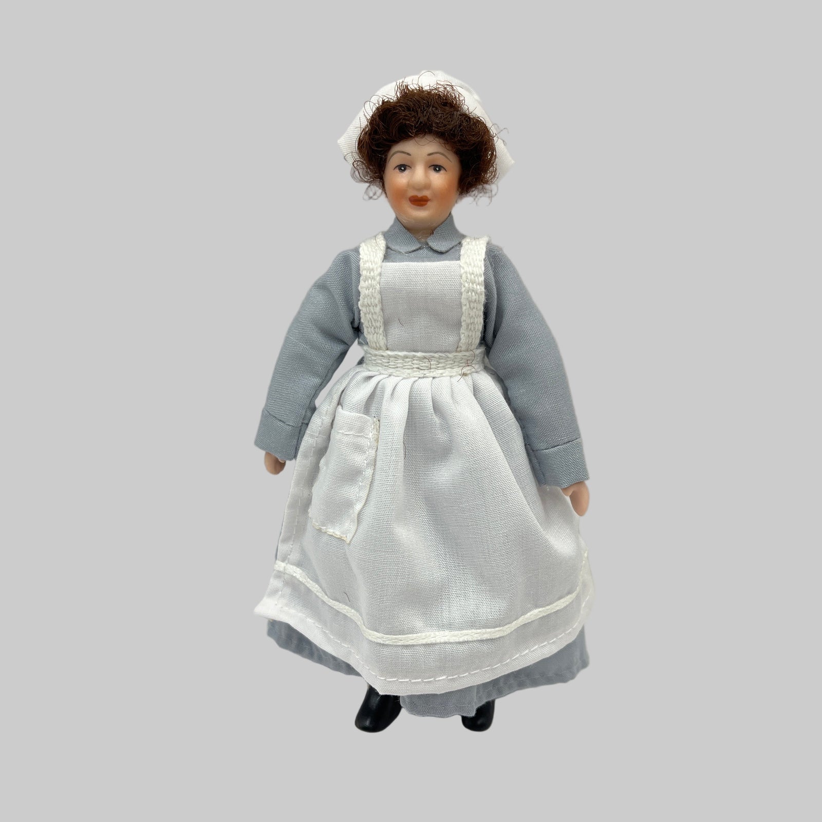 Dolls house beryl the cook doll