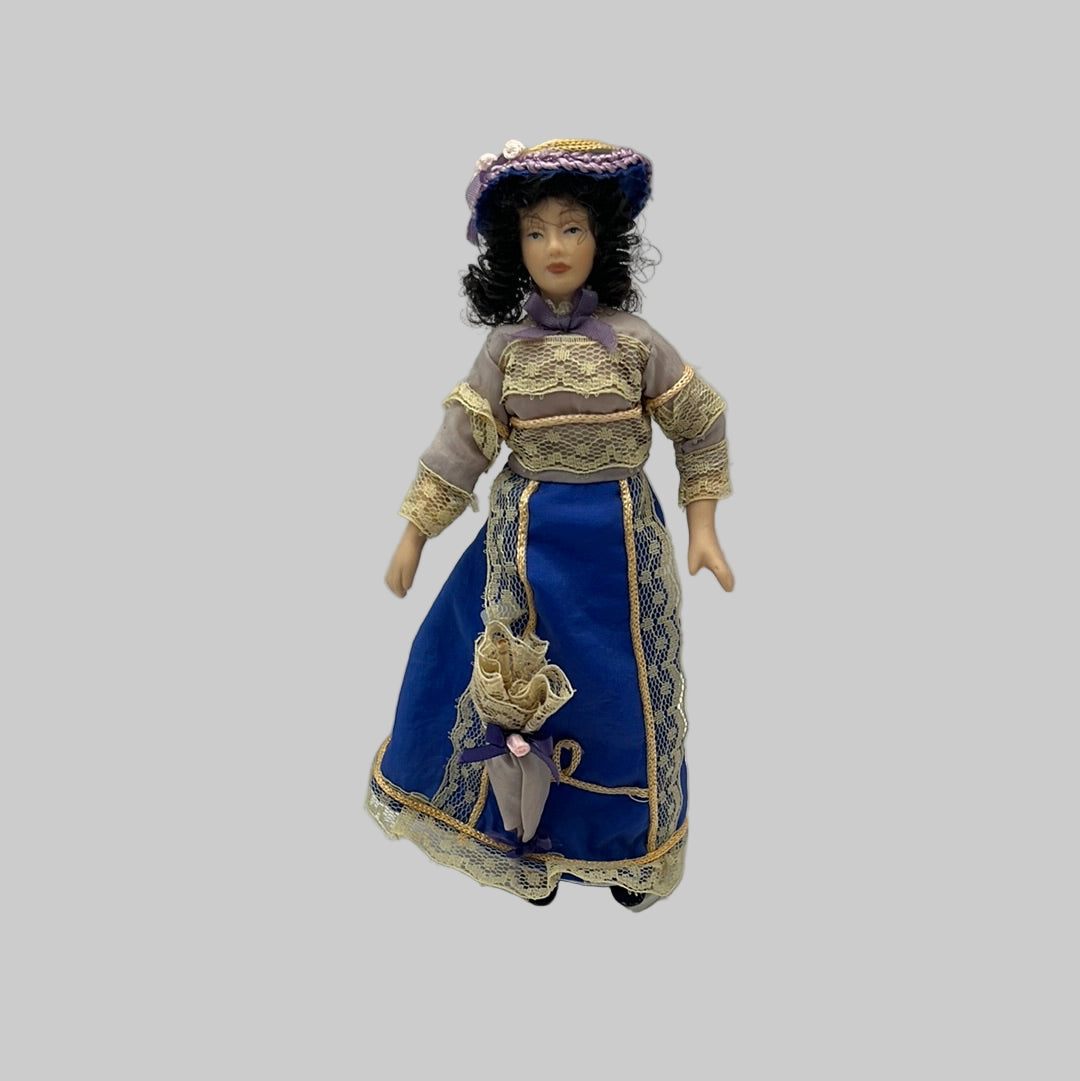 DOL073a - Lady in blue dress with parasol