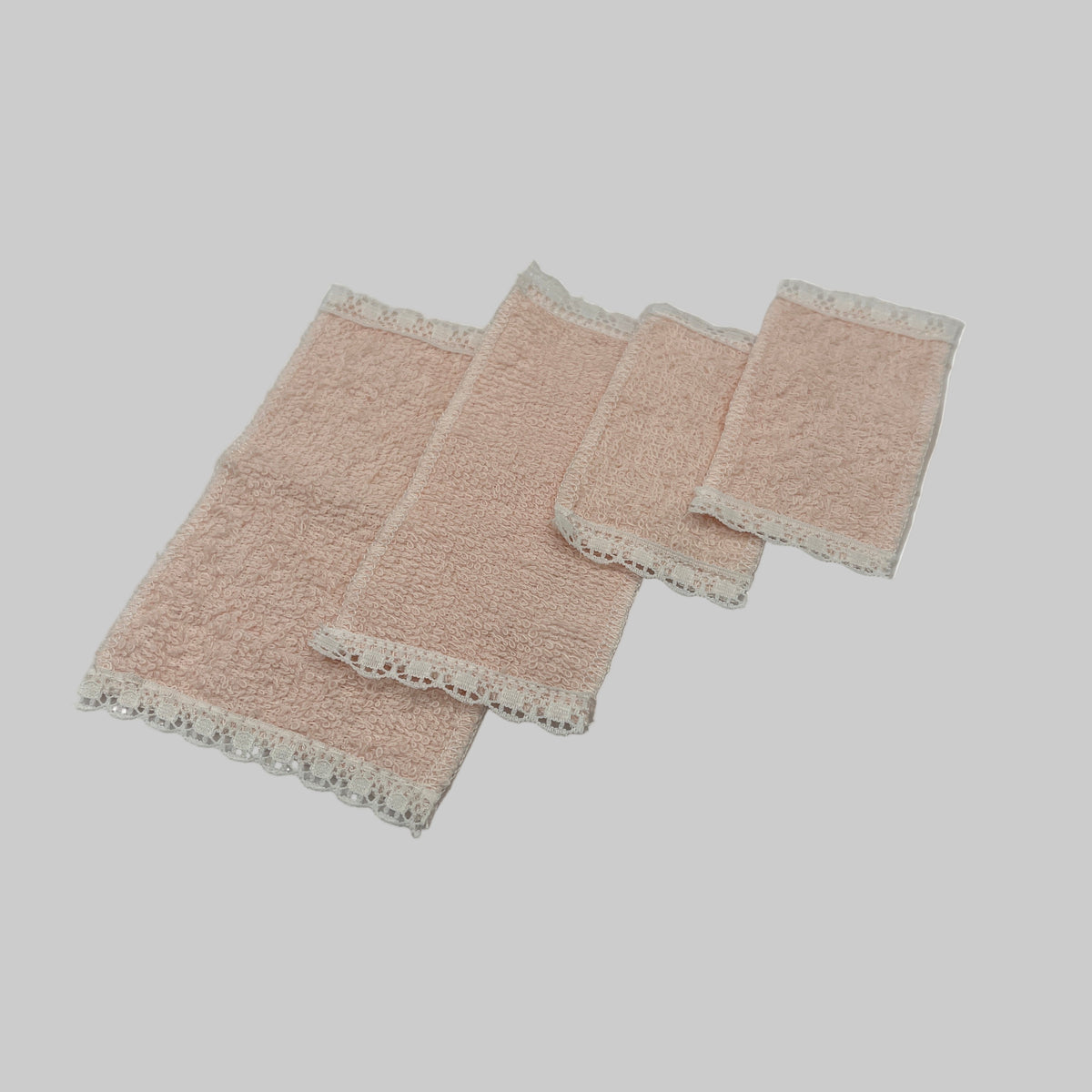 Set of 4 pink towels