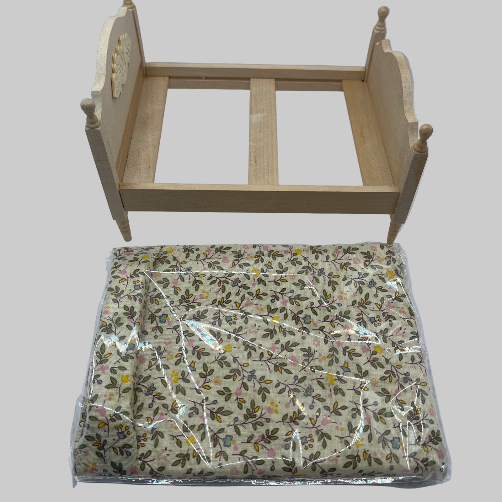 BEF068 - Bare wood double bed