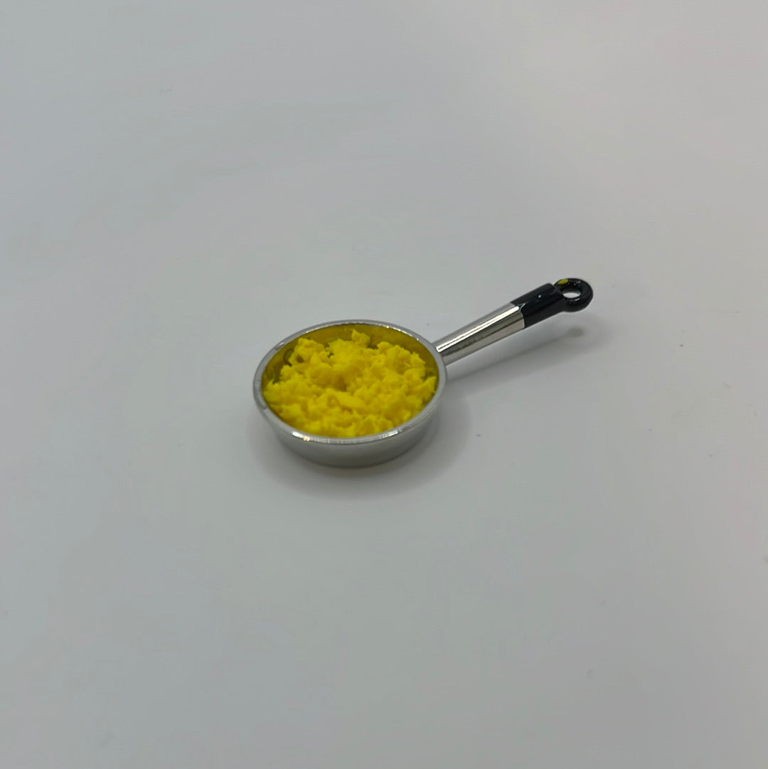 ZR010 - Pan of scrambled egg
