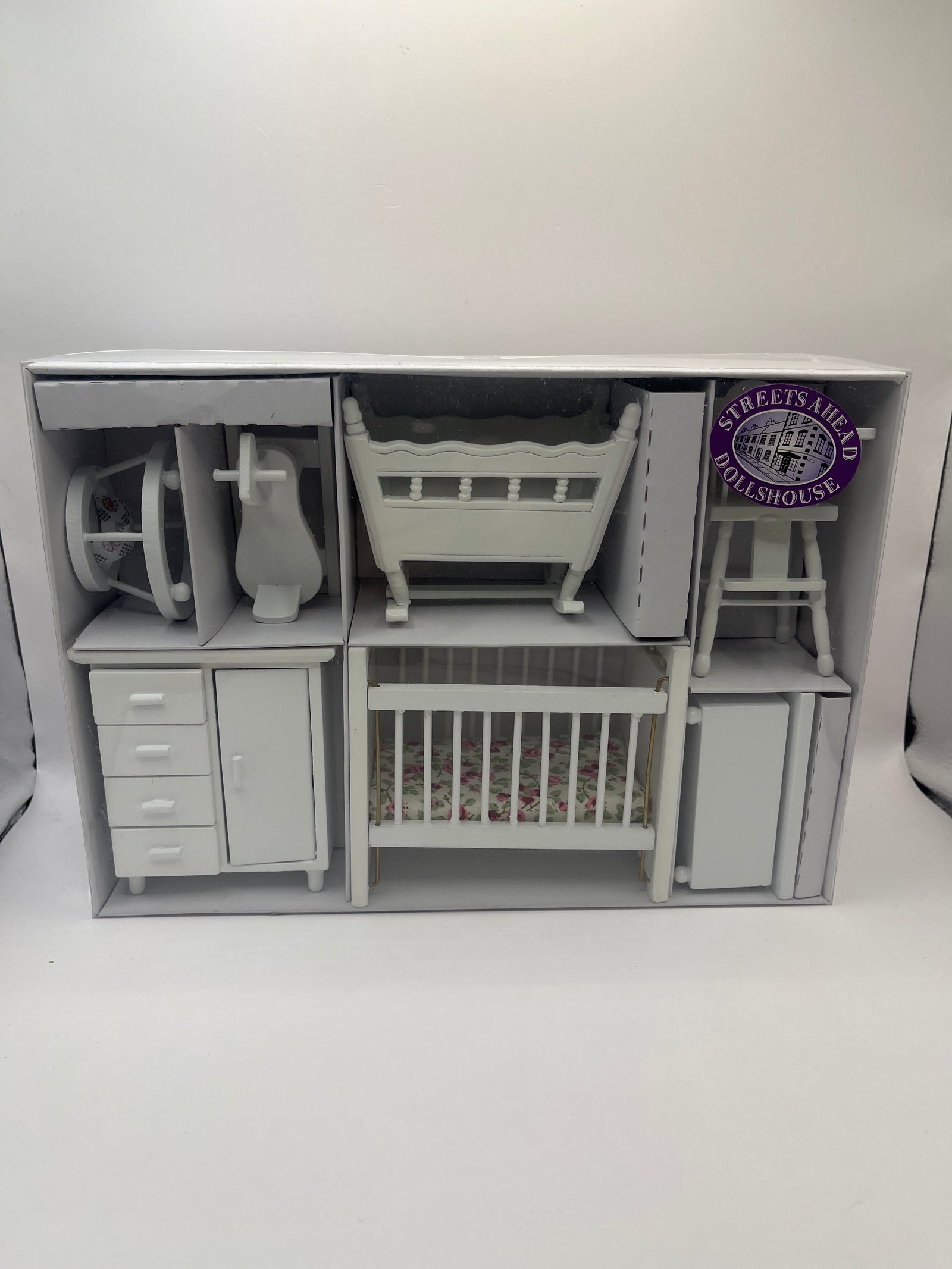 DF269 - White nursery set