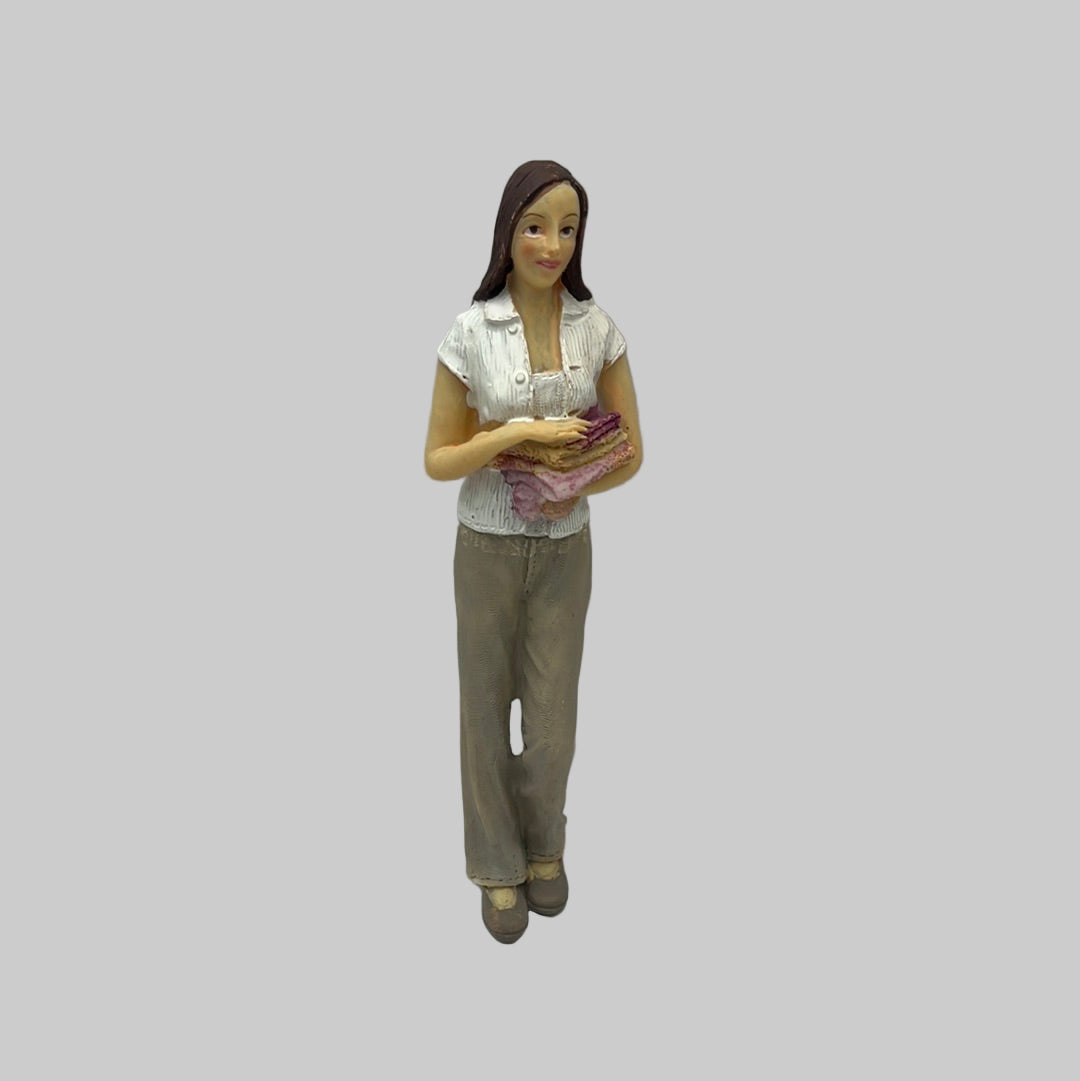 DP322 - dolls house modern resin lady carrying towels