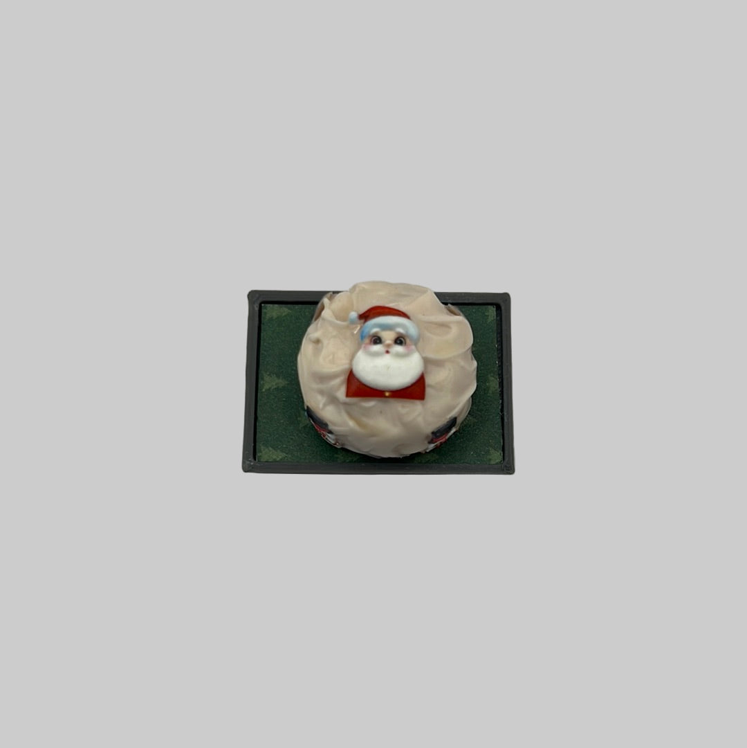 ZR187 - Decorated Christmas cake