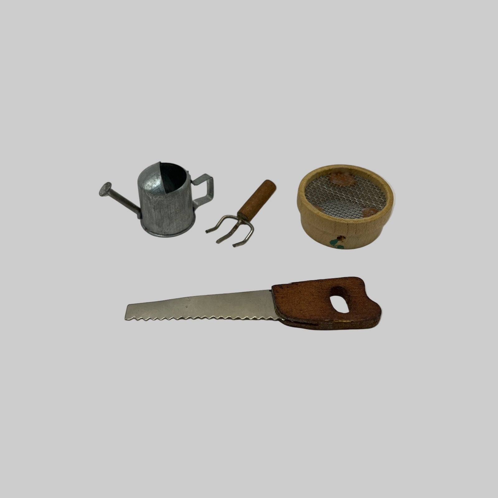 ACC066 - Garden tools