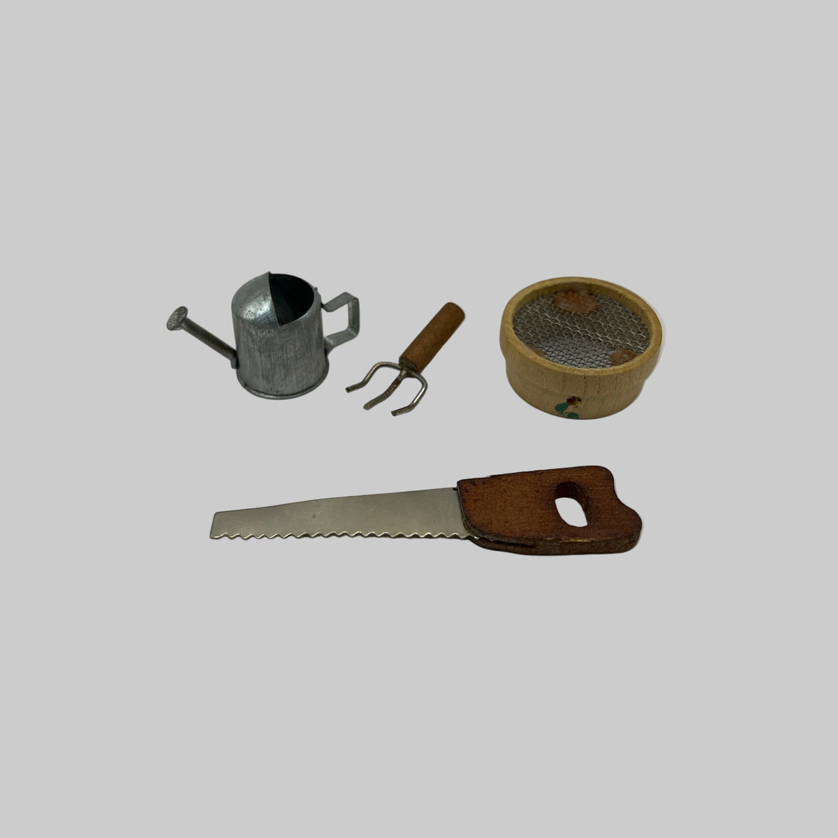 ACC066 - Garden tools