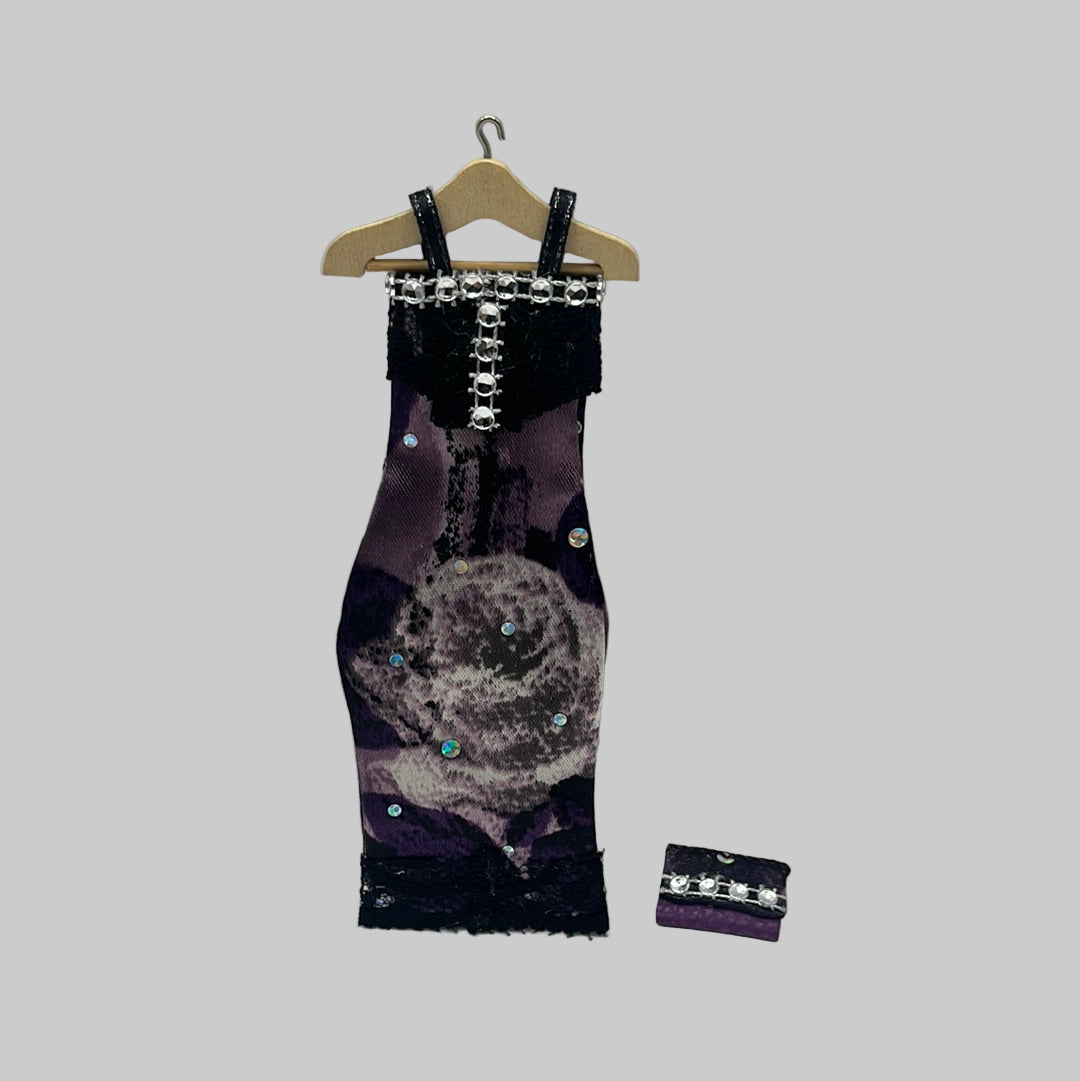 YD062 - Evening dress on hanger with matching clutch bag