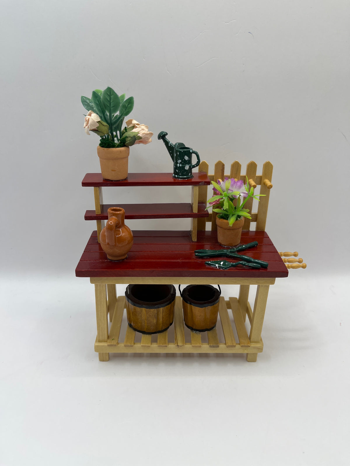 OUT001 - Potting bench
