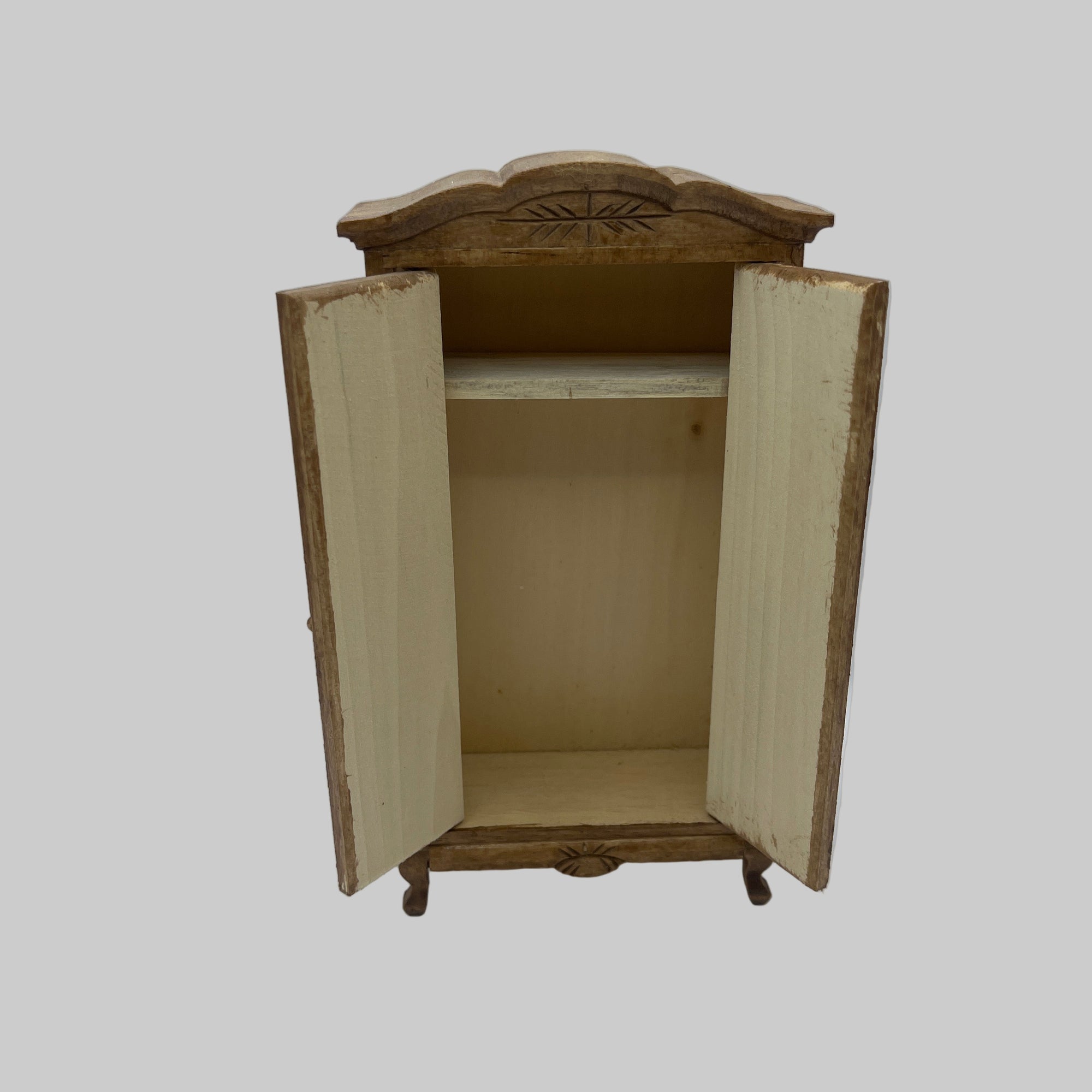 AB027 - Double wardrobe