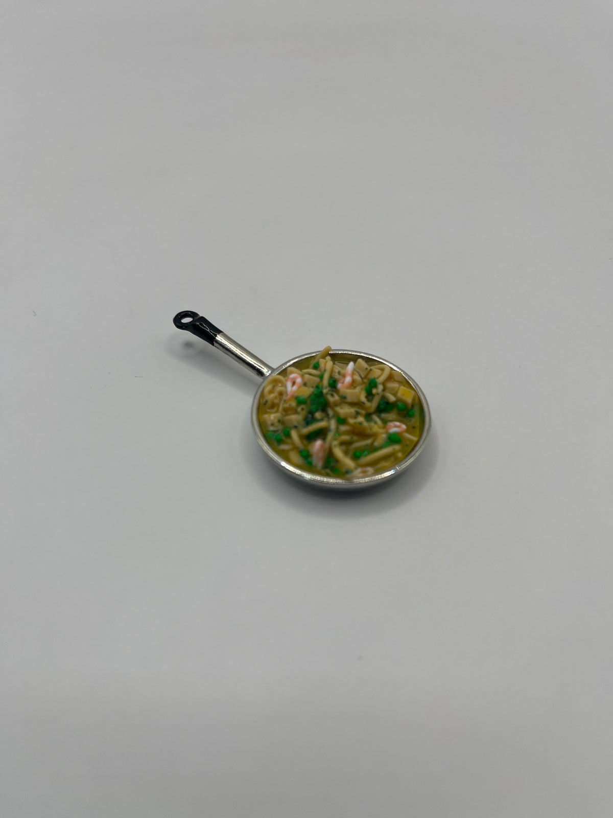 ZR168 - Pan of prawn noodles