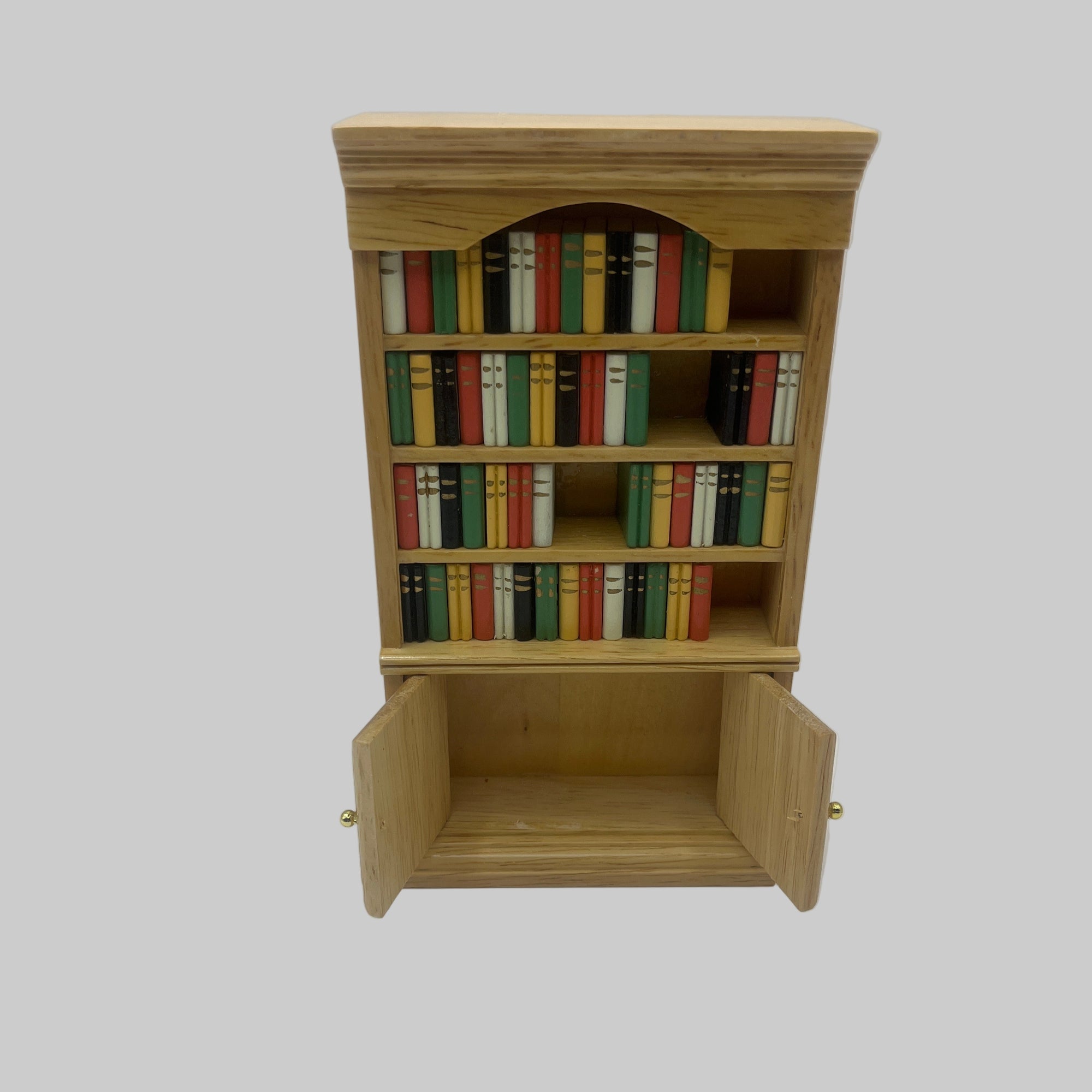 STU031 - Large bookcase