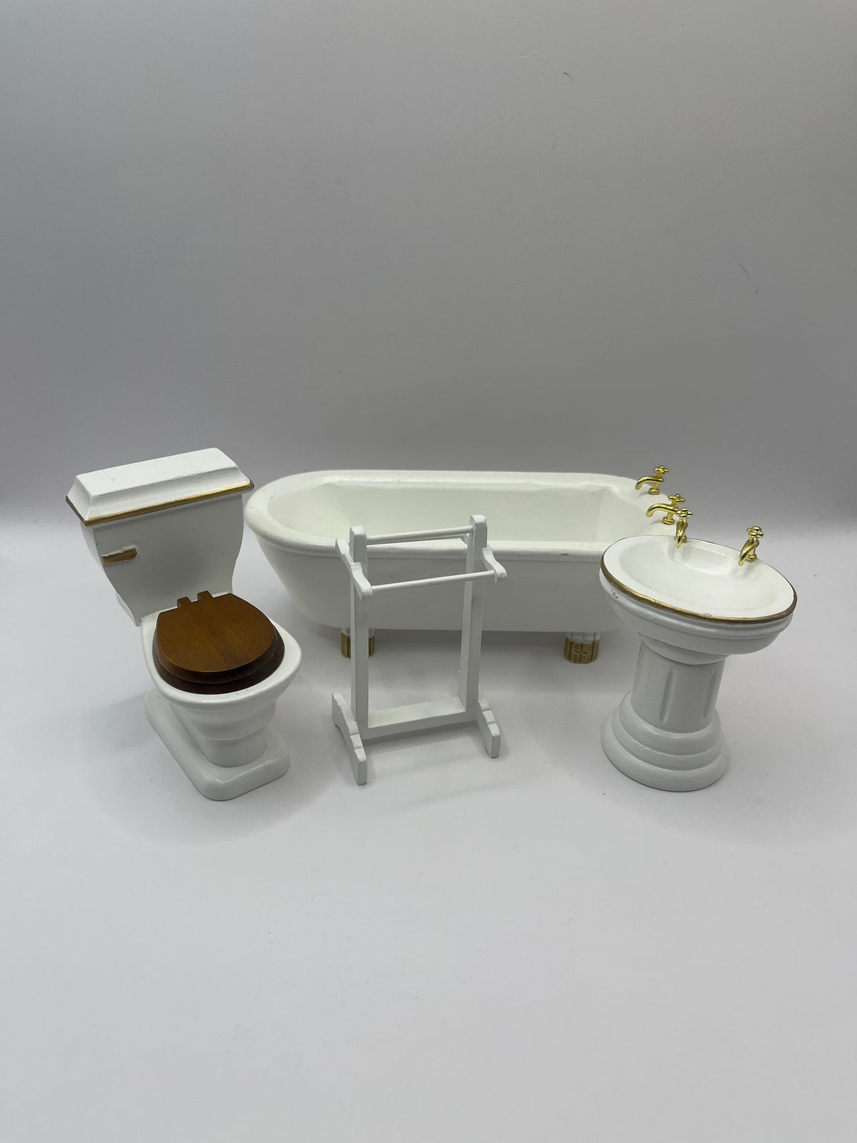 BA001 - Resin bathroom suite