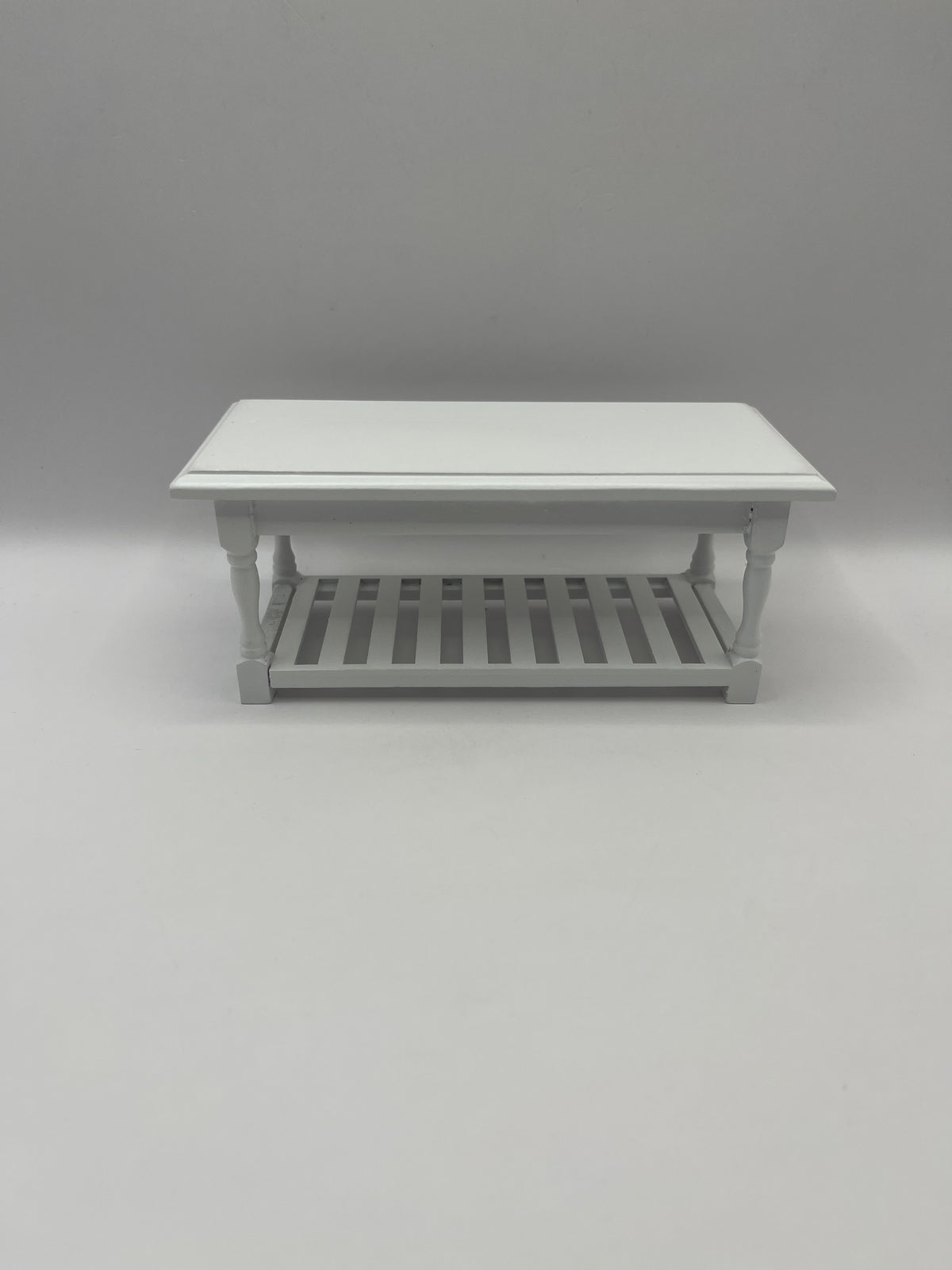 DF1184 - White kitchen prep table