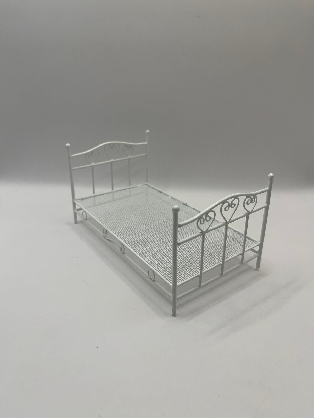 AB126 - White metal single bed frame