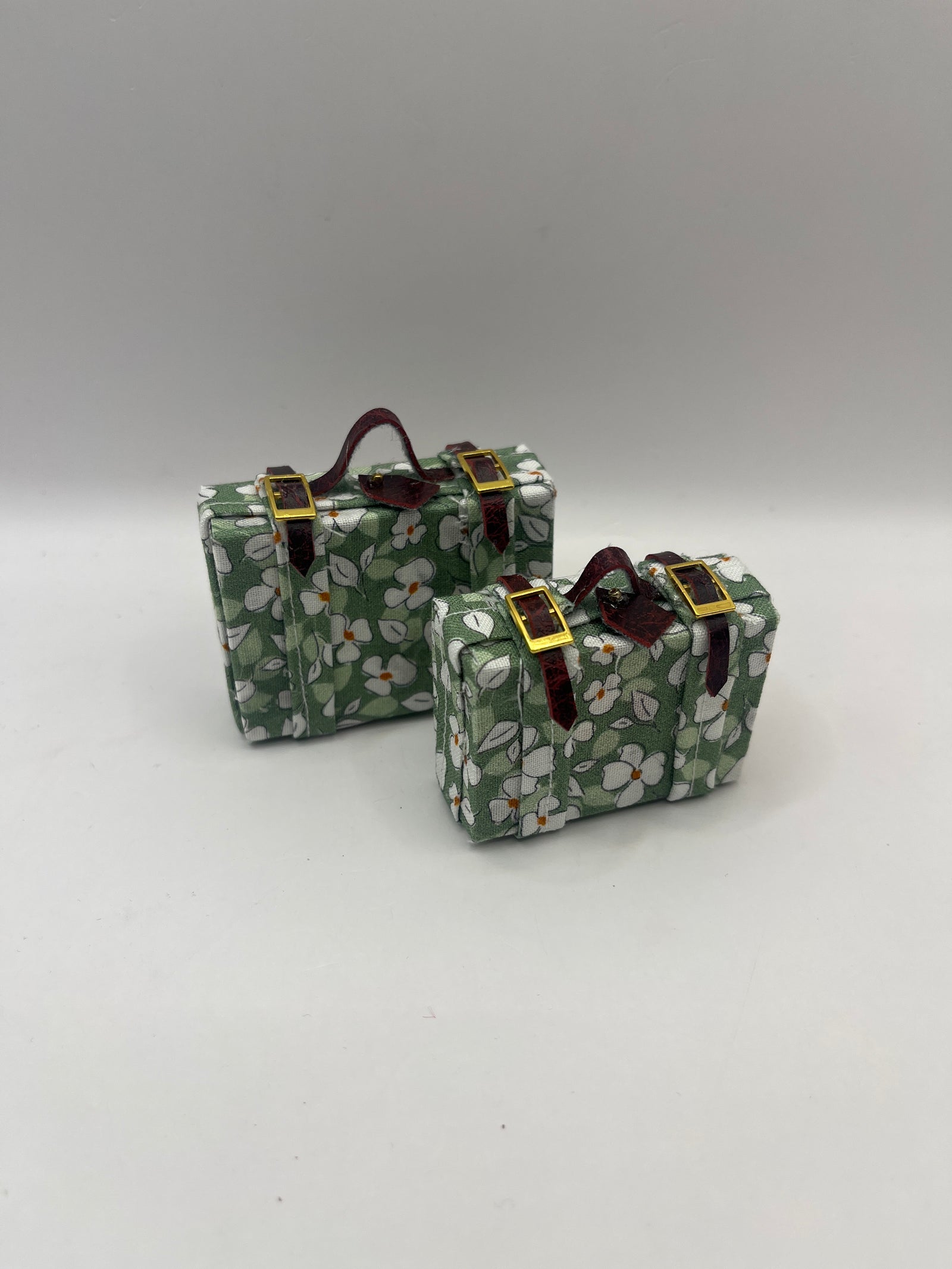 YD115 - Set of 2 suitcases