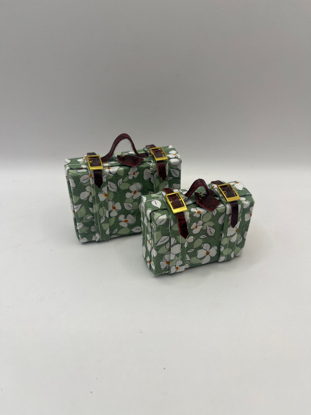 YD115 - Set of 2 suitcases