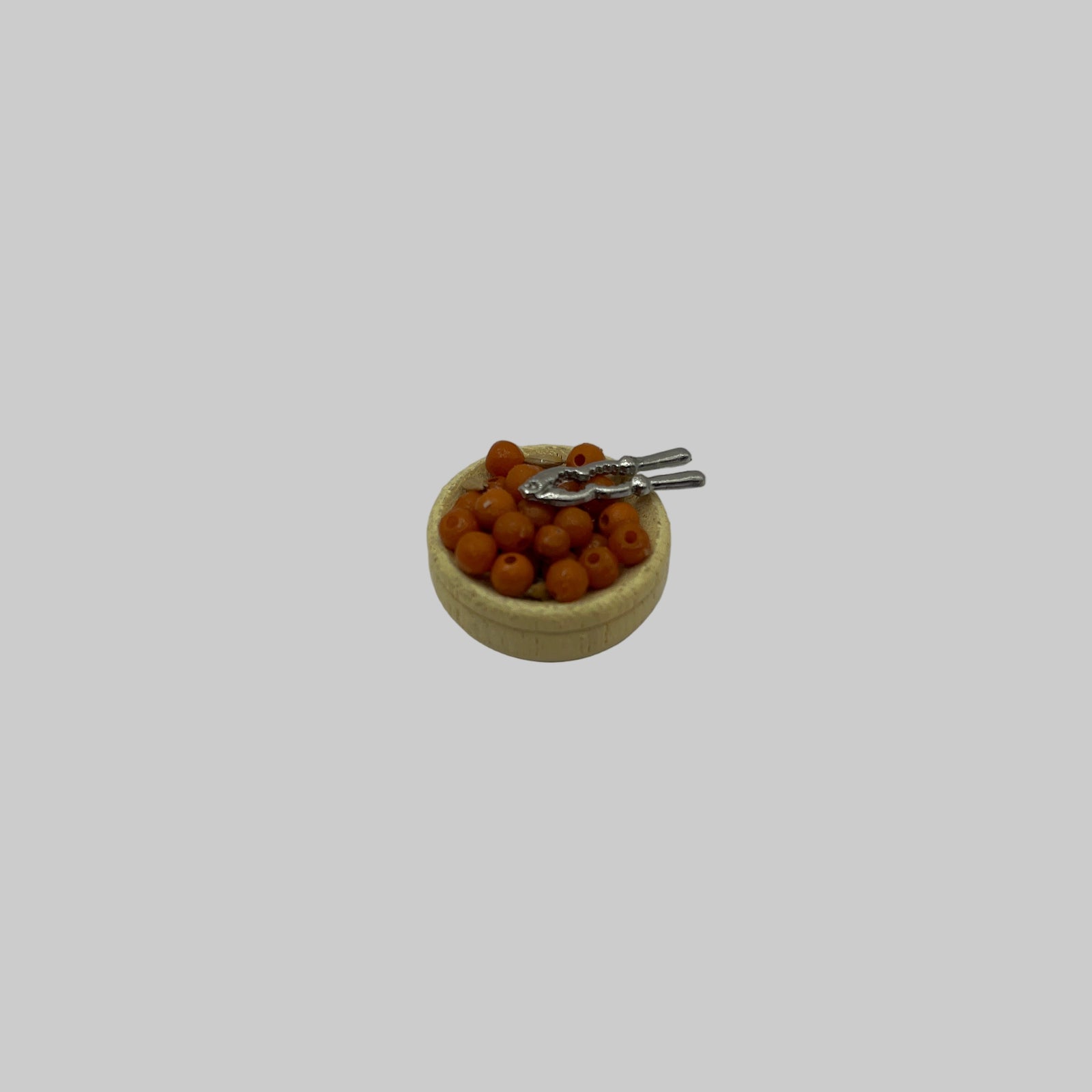 D2343 - Bowl of nuts