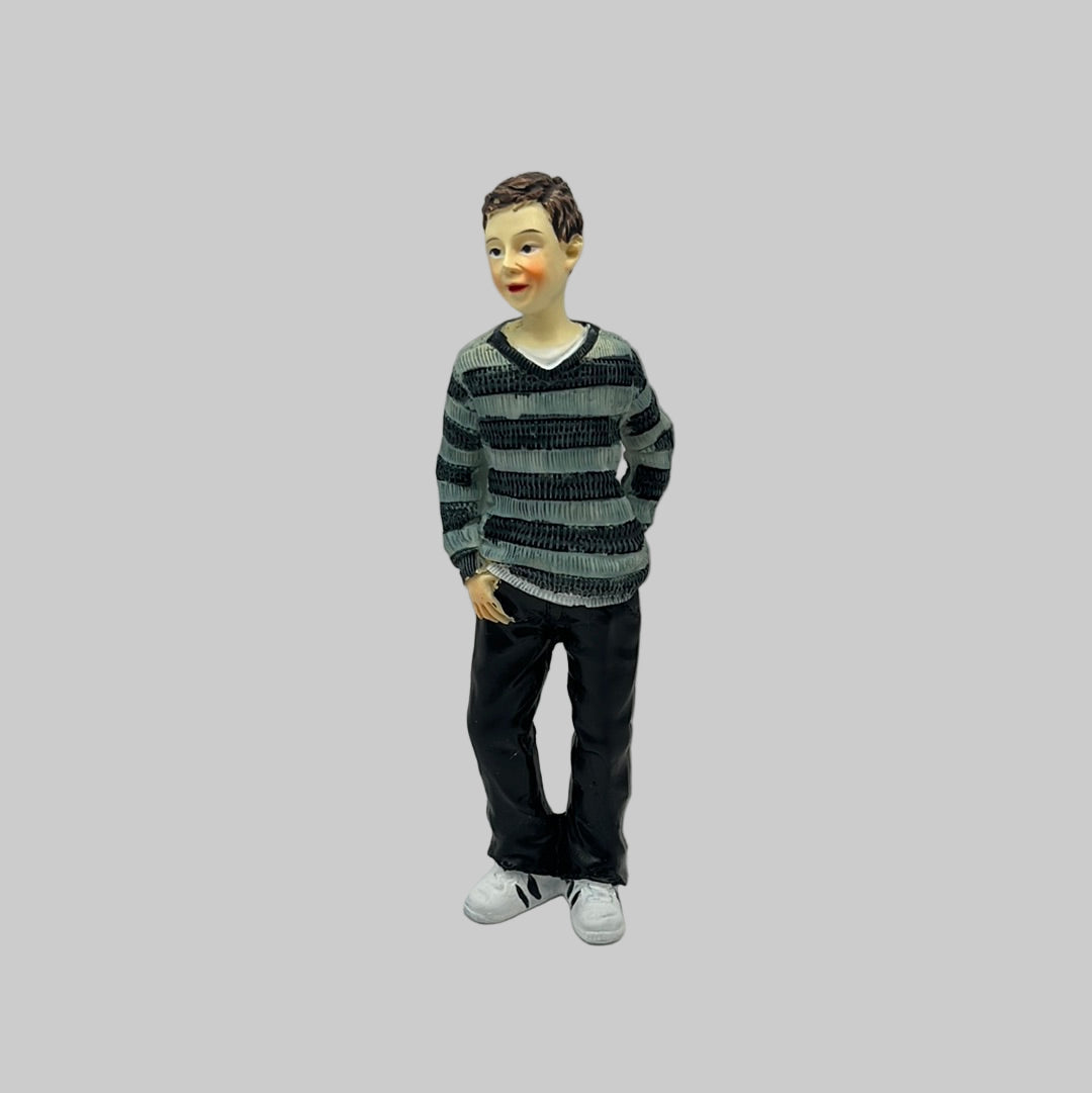 DP330 - dolls house resin modern teenaged boy figure