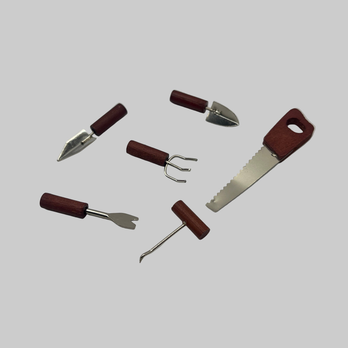 ACC125 - Garden hand tools