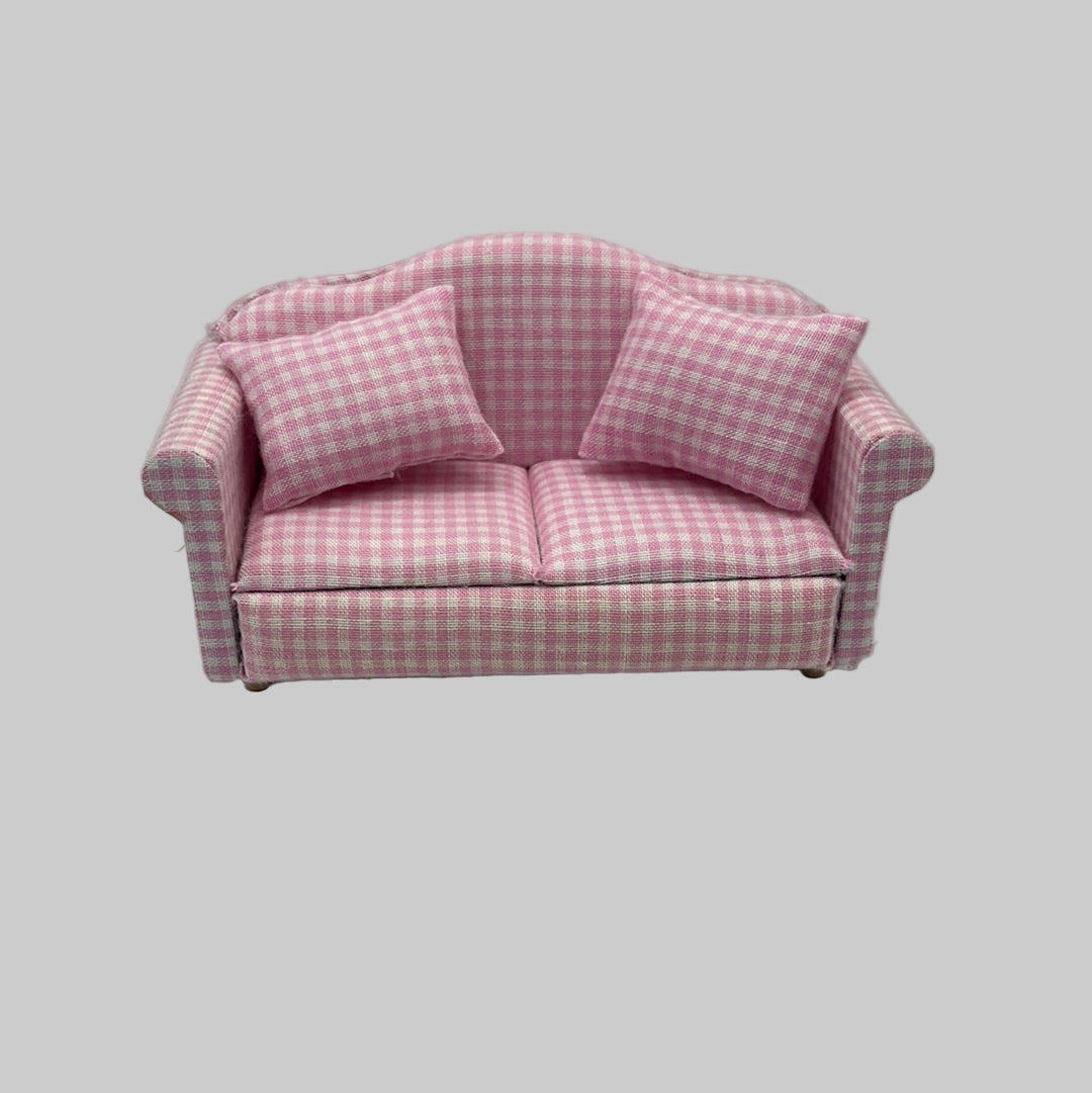 DF1162 - Pink checked sofa