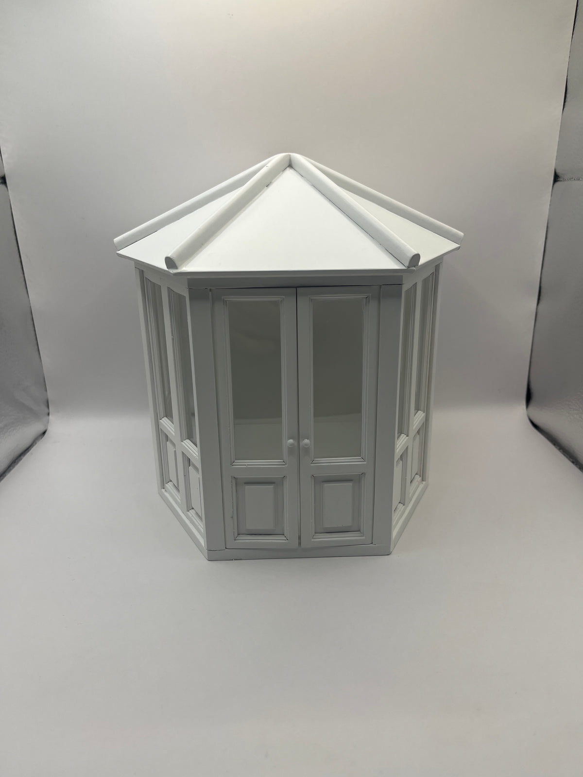 DH507 - White Victorian conservatory