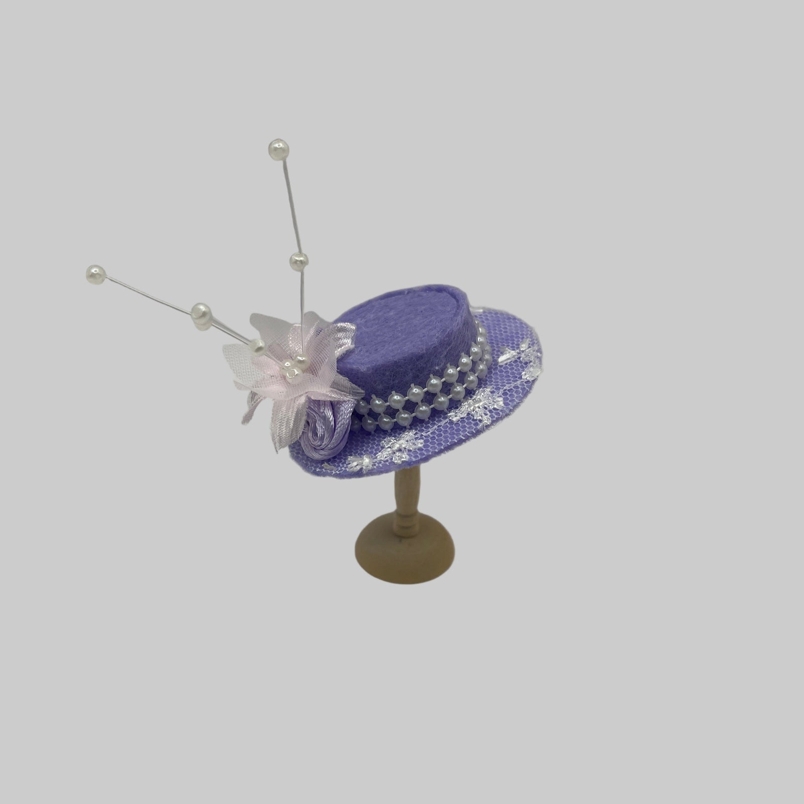 YD096 - Ladies fancy hat