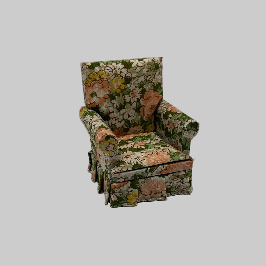 DF1591 - Floral armchair