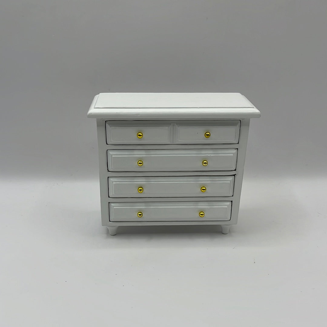 DF175 - White chest of drawers