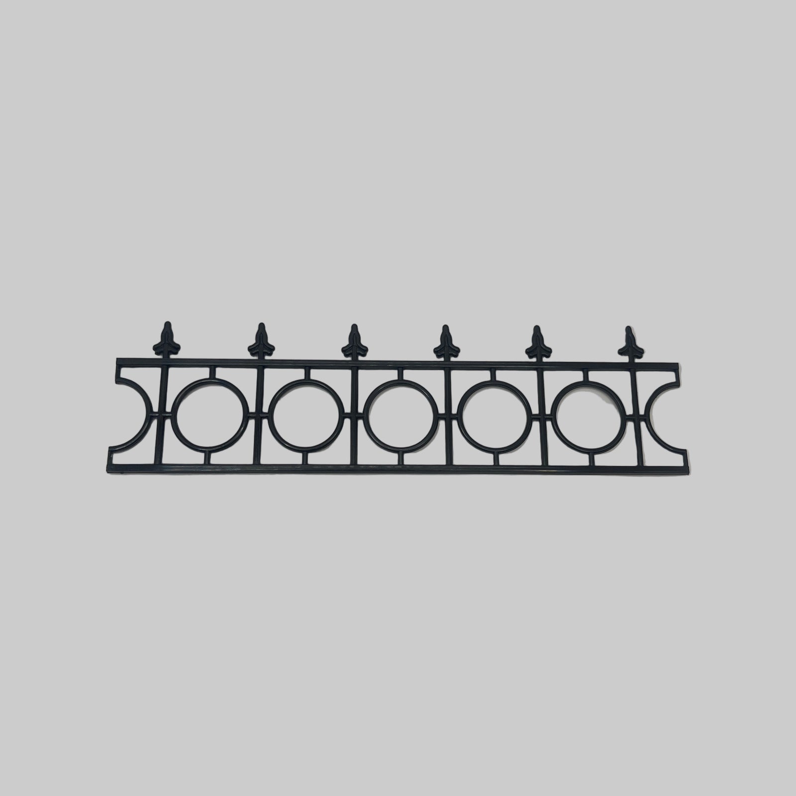 7371 - Arrow top plastic railing