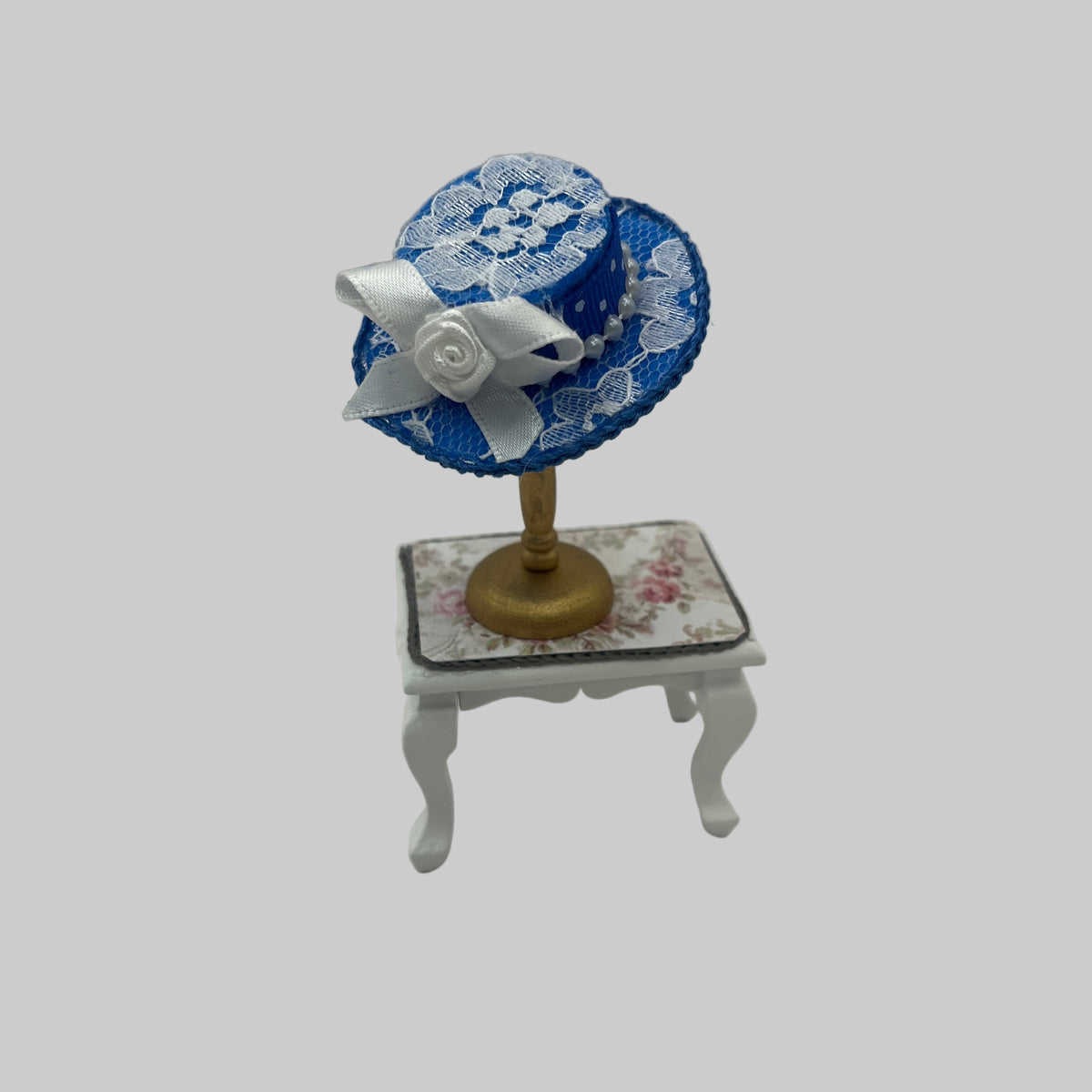 Dolls house ladies hat