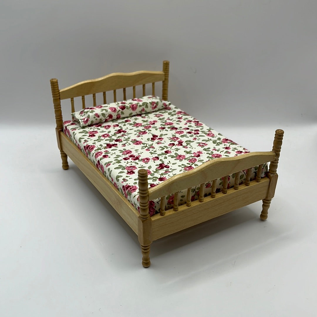 DF1487 - Pine double bed