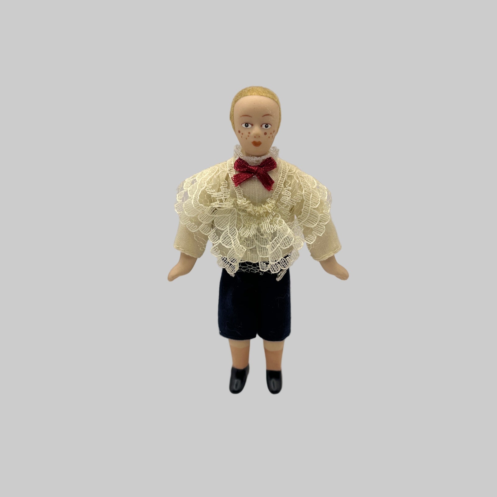 DOL017 - Boy in lace shirt