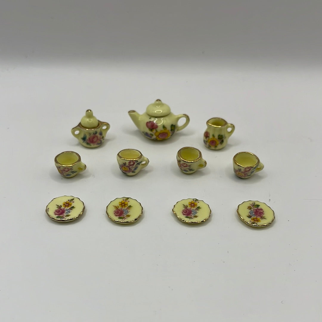 D2185 - Yellow tea set