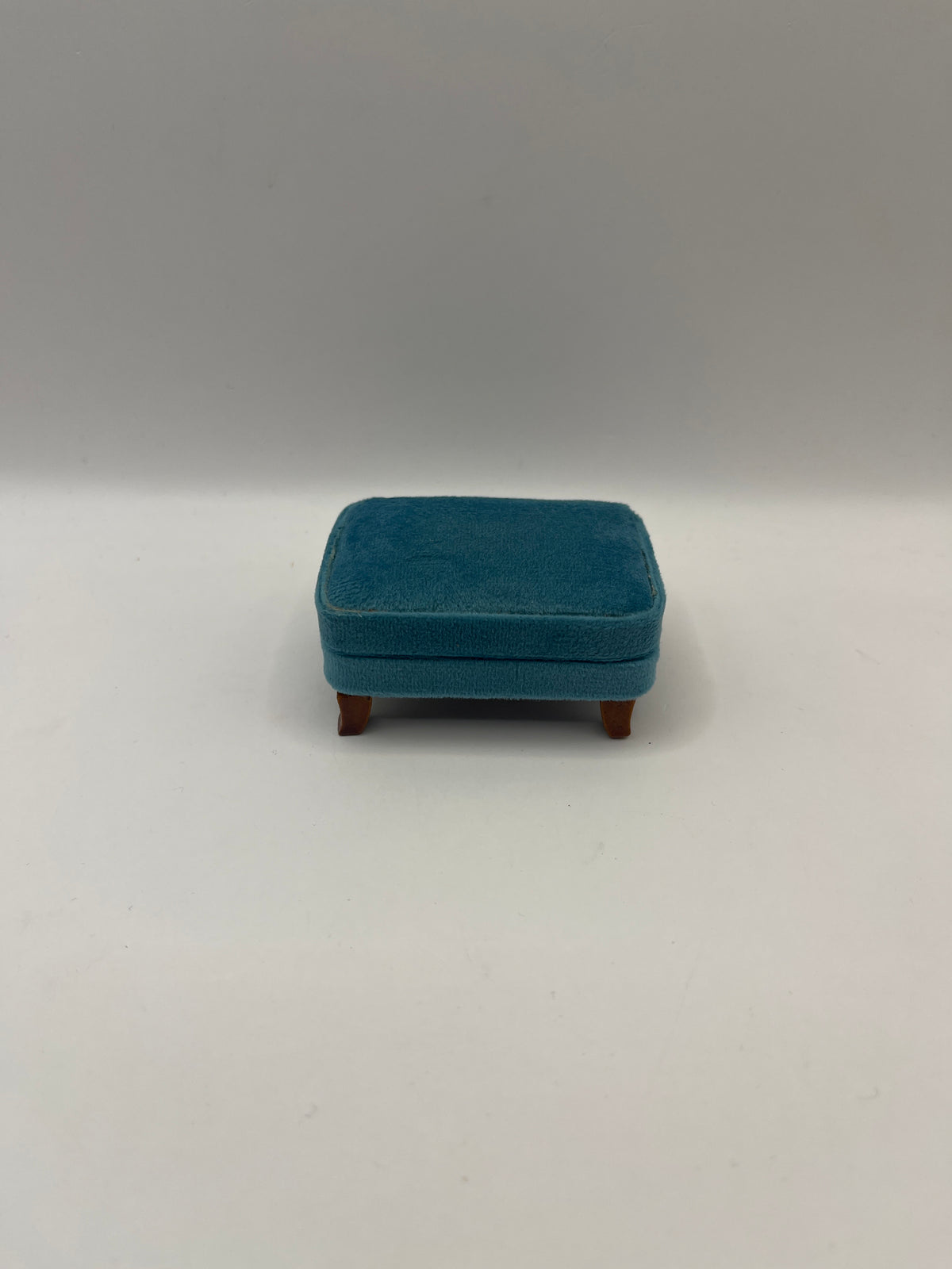 9314 - Modern teal footstool