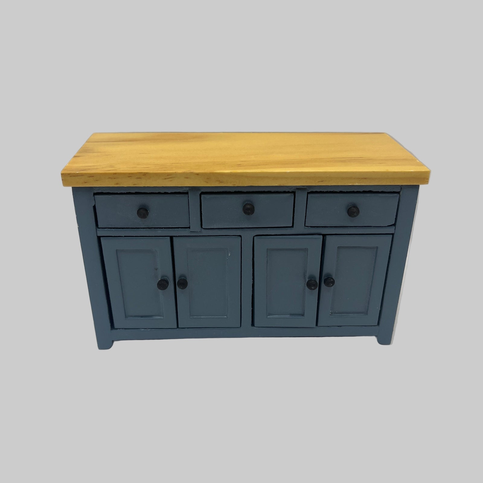 9298 - Contemporary large blue sideboard