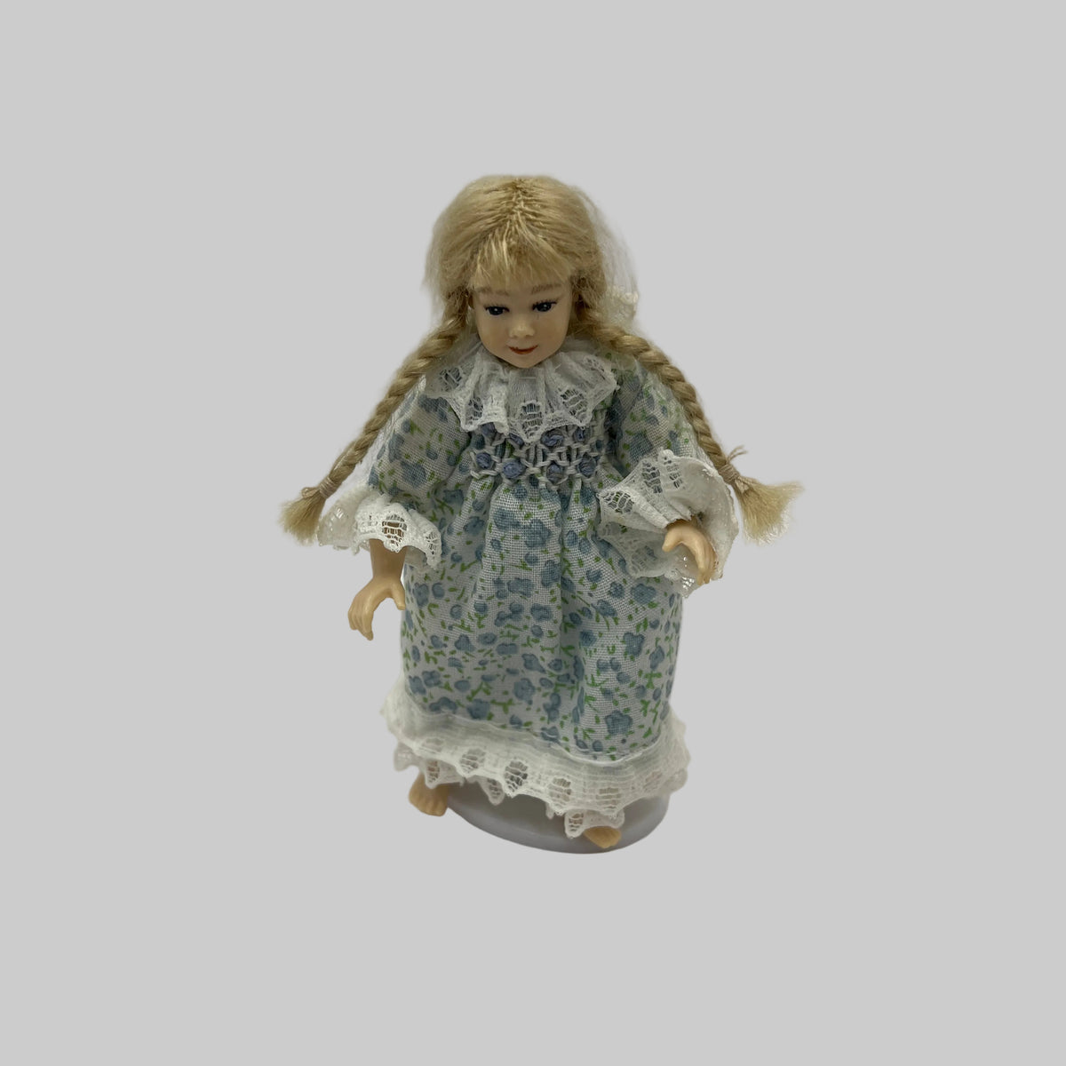 Dolls house Heidi Ott girl doll
