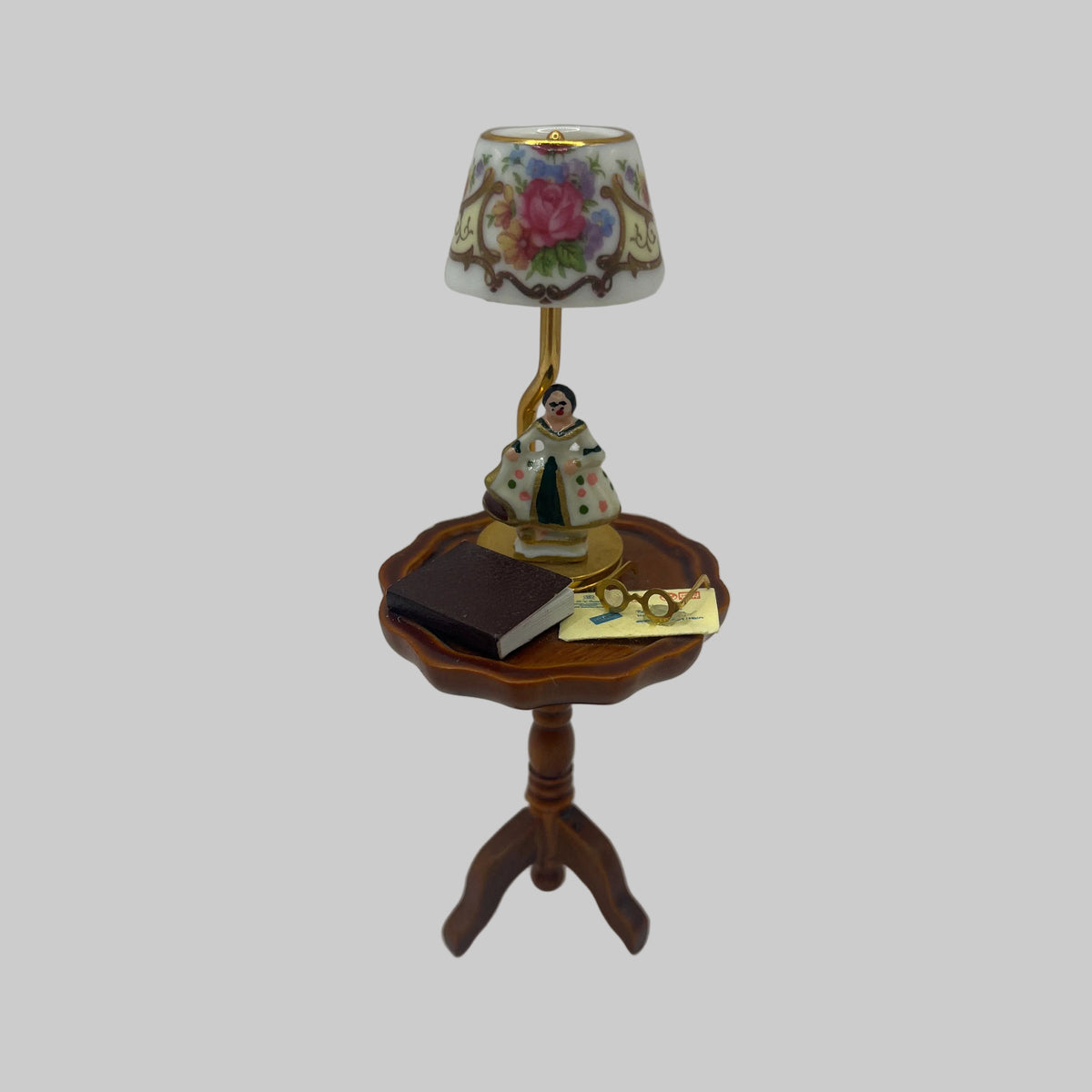 Dolls house Reutter side table