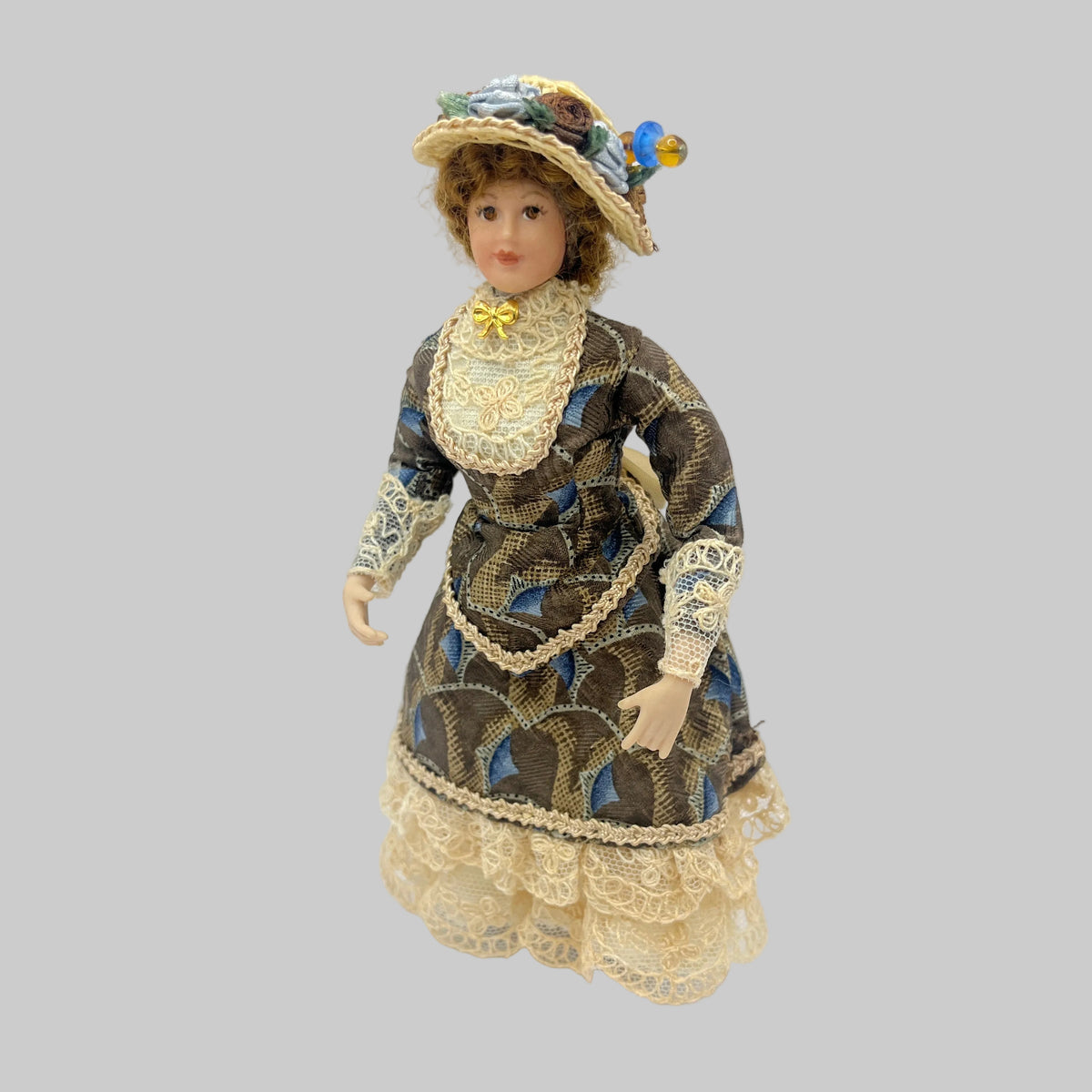 Dolls house artisan lady doll