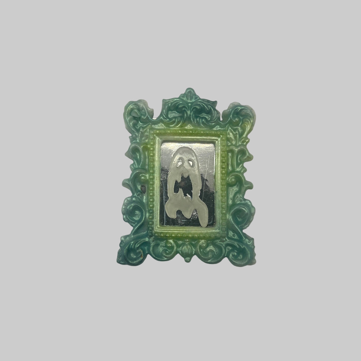 Dolls house haunted mirror